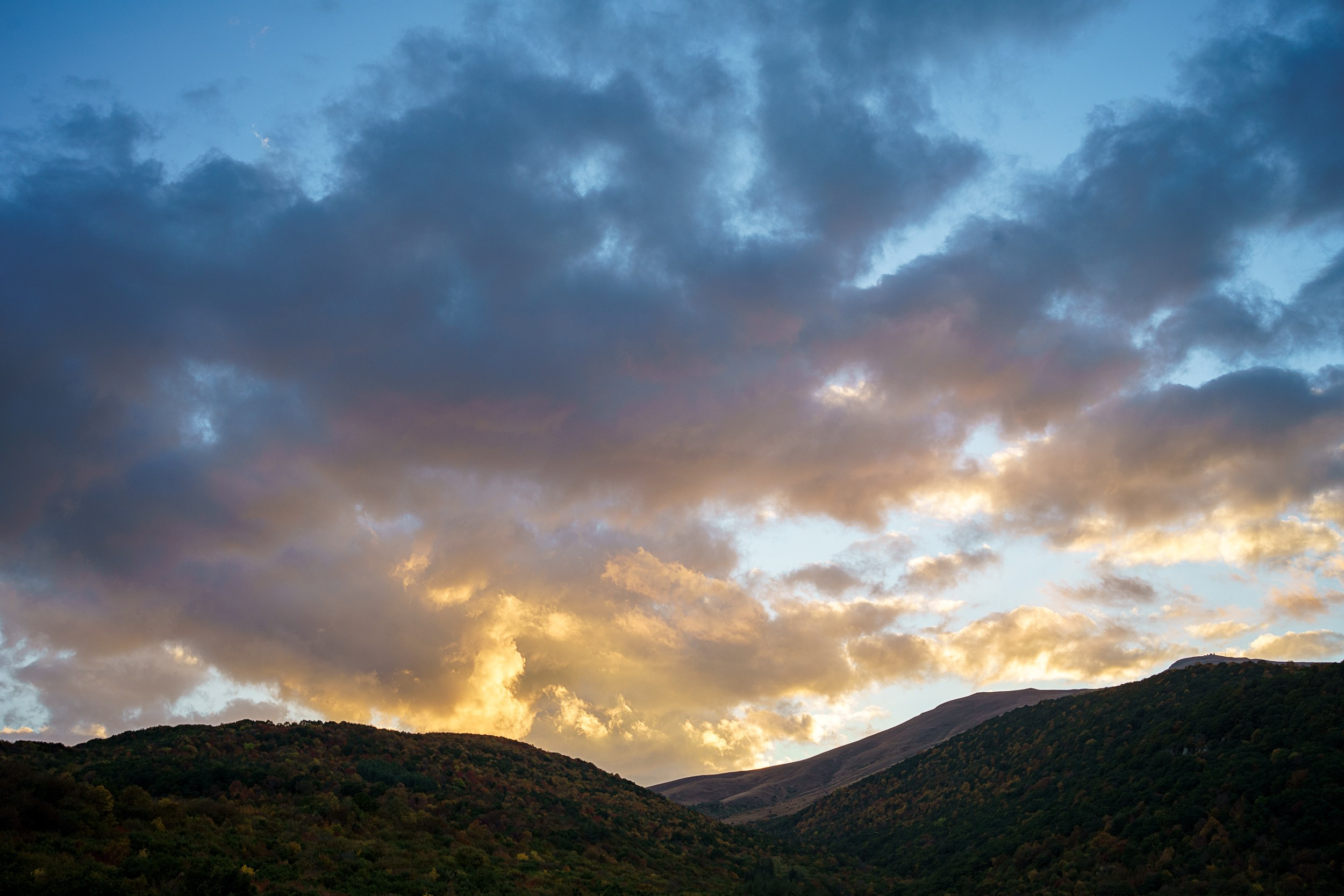 Landscapes. Oleg Kozachok — Photographer with Protanopia | Portraits, Texture & Light