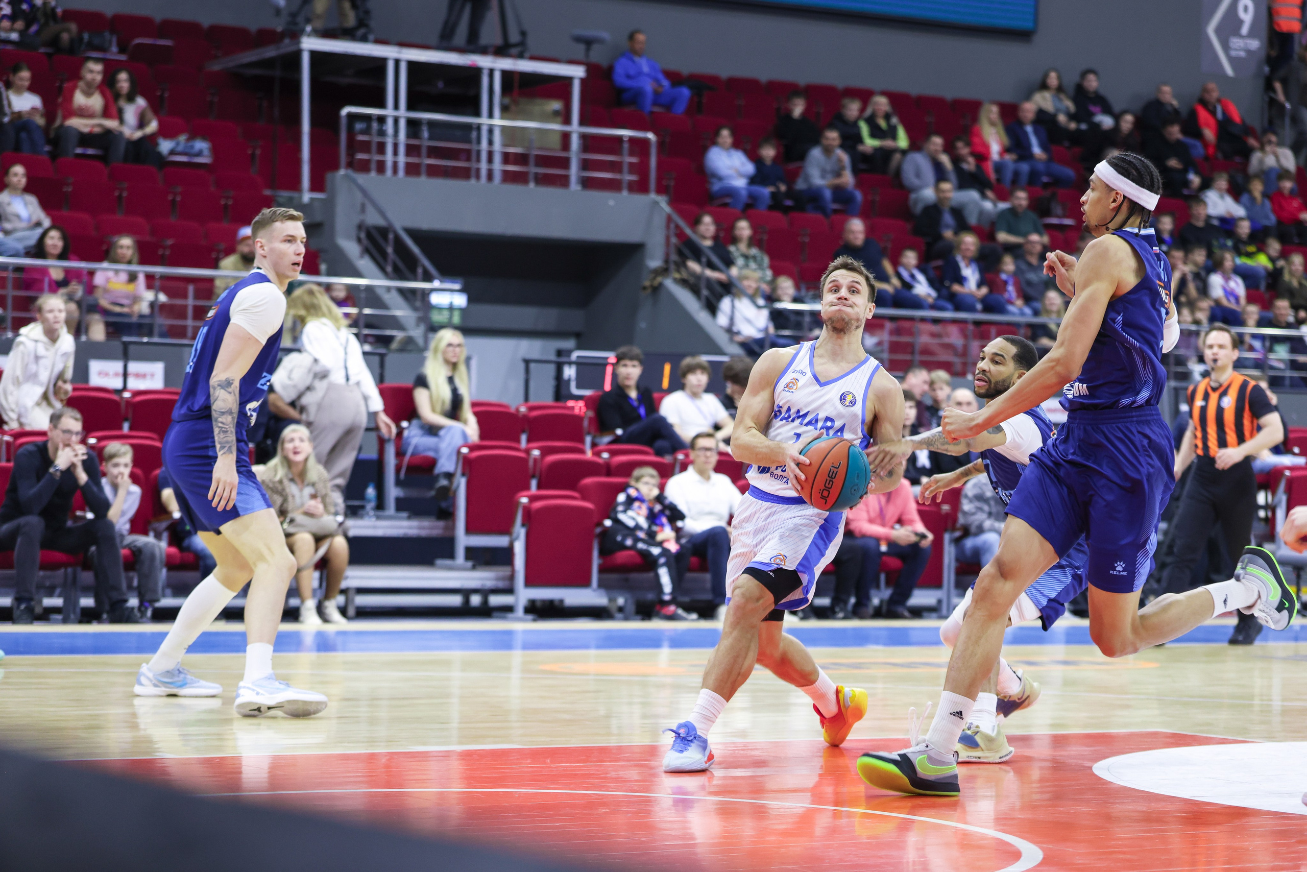 Баскетбол. Самара — Зенит. Единая лига ВТБ. Спортивный фотограф в Самаре