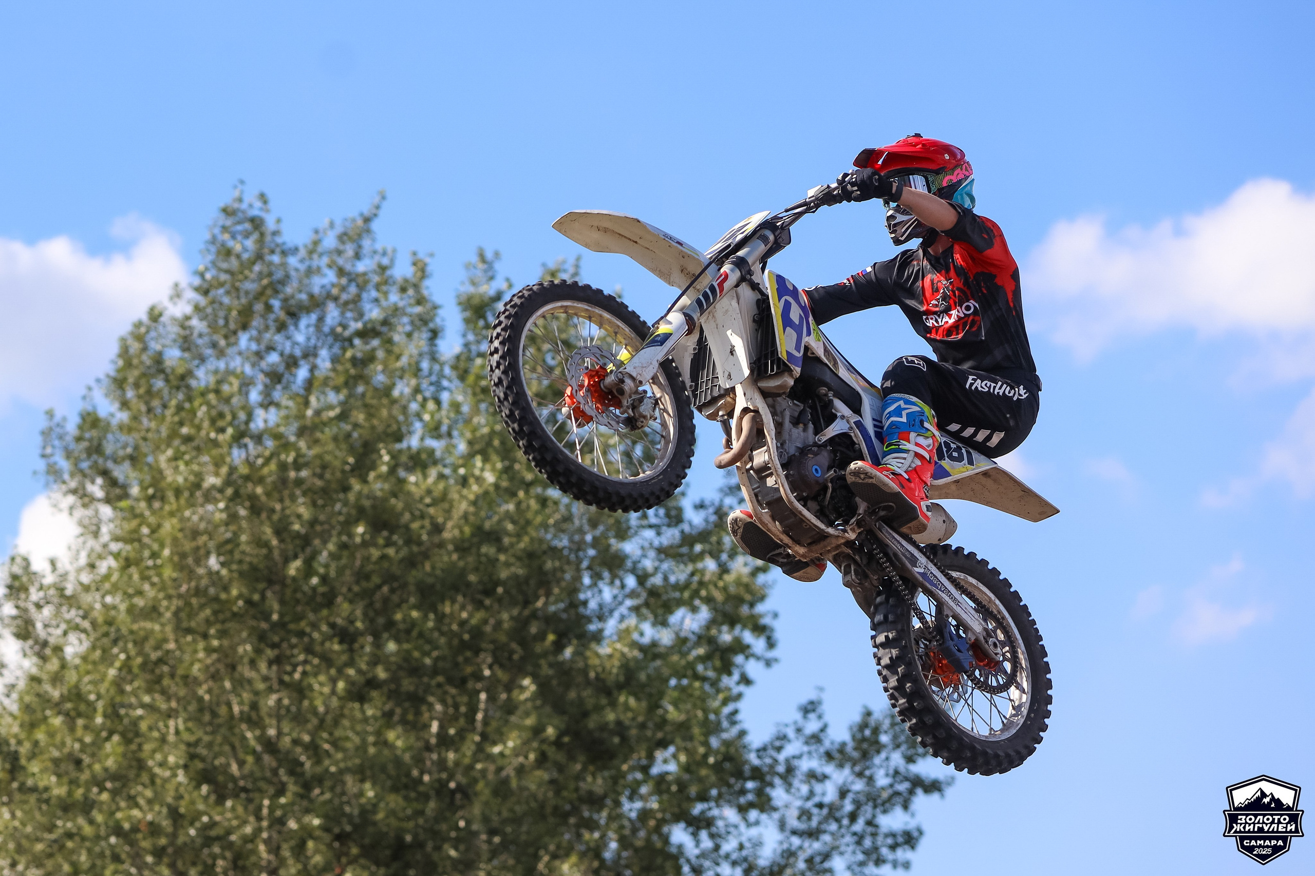 Шоу команды GRYAZNOV MOTO на Кубке России по гонкам с водными препятствиями на квадроциклах. Спортивный фотограф в Самаре