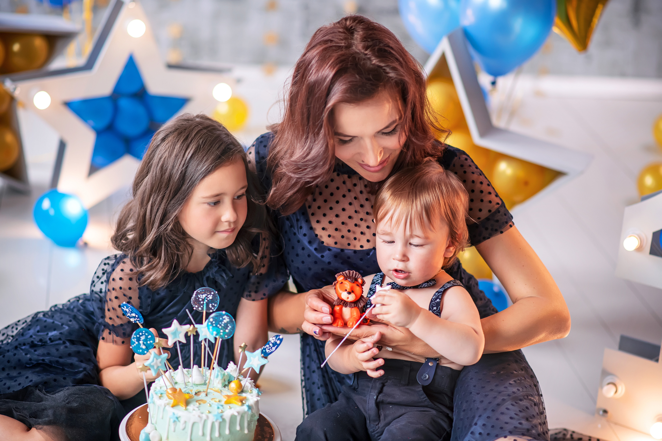 Фотосессия на один год мальчика.