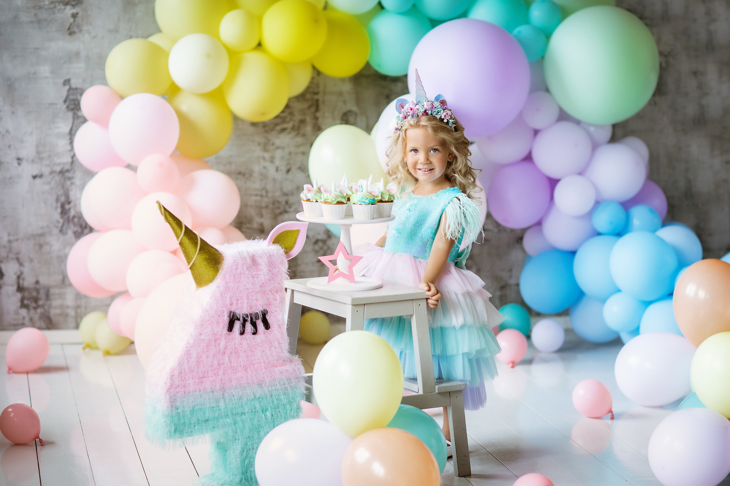 Фотосессия на День Рождения девочки.