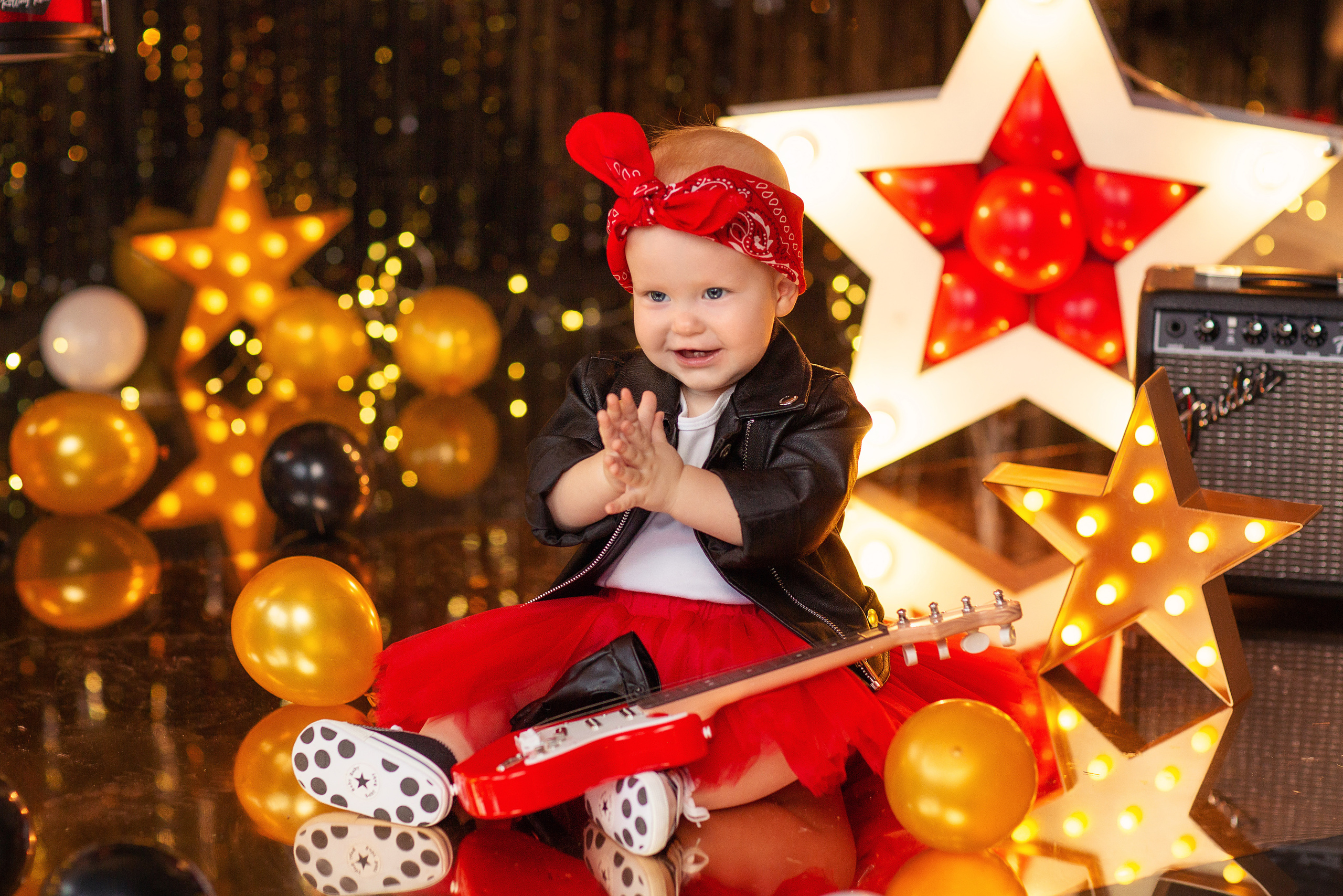 Идея для фотосессии на 1 годик от фотостудии Леонардо.