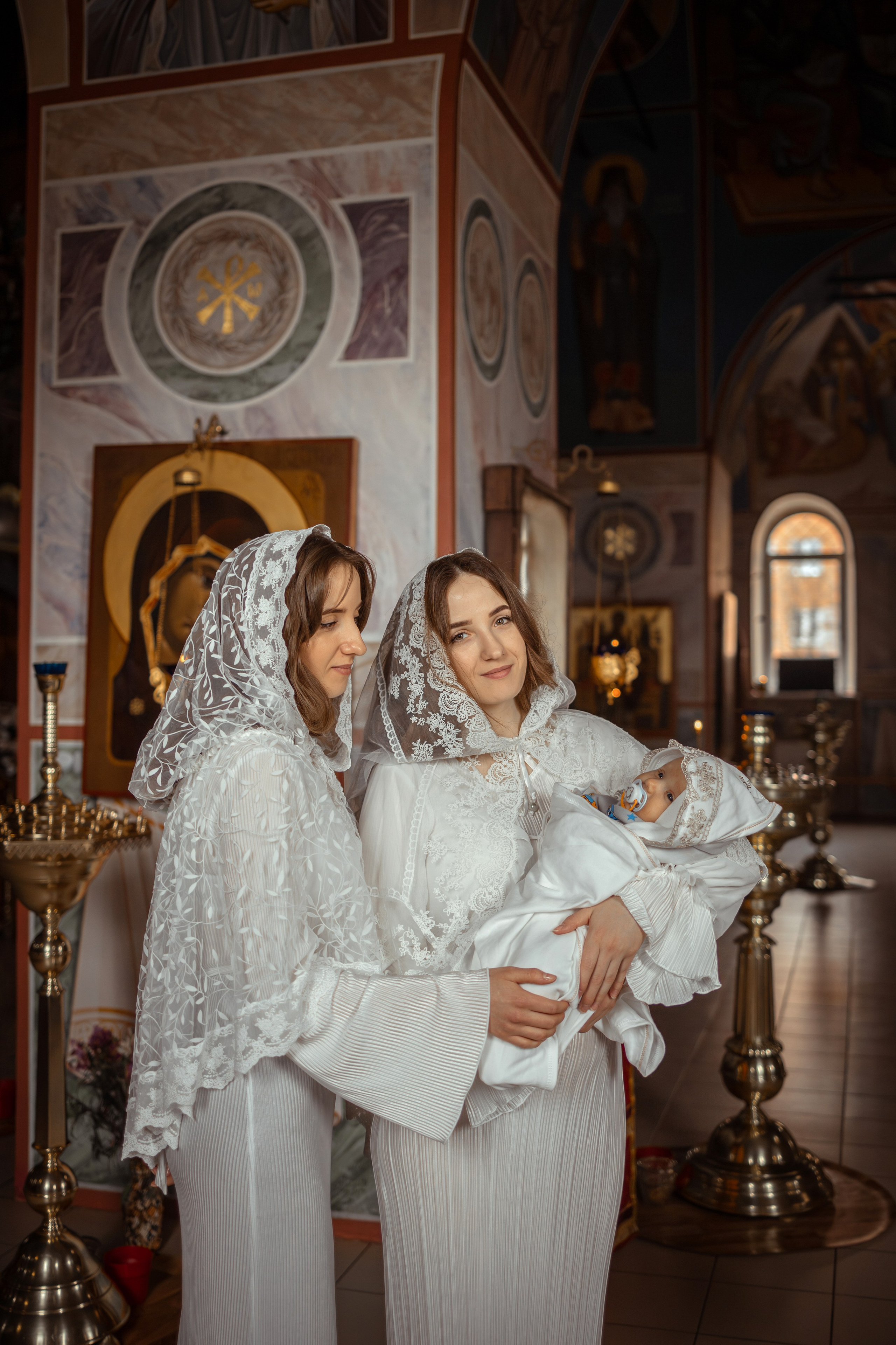 Таинство Крещения младенца в храме в честь святой преподобномученицы великой княгини Елисаветы (г.Белоусово). Надежда Стар семейный и церковный фотограф в Жукове и Калужской области