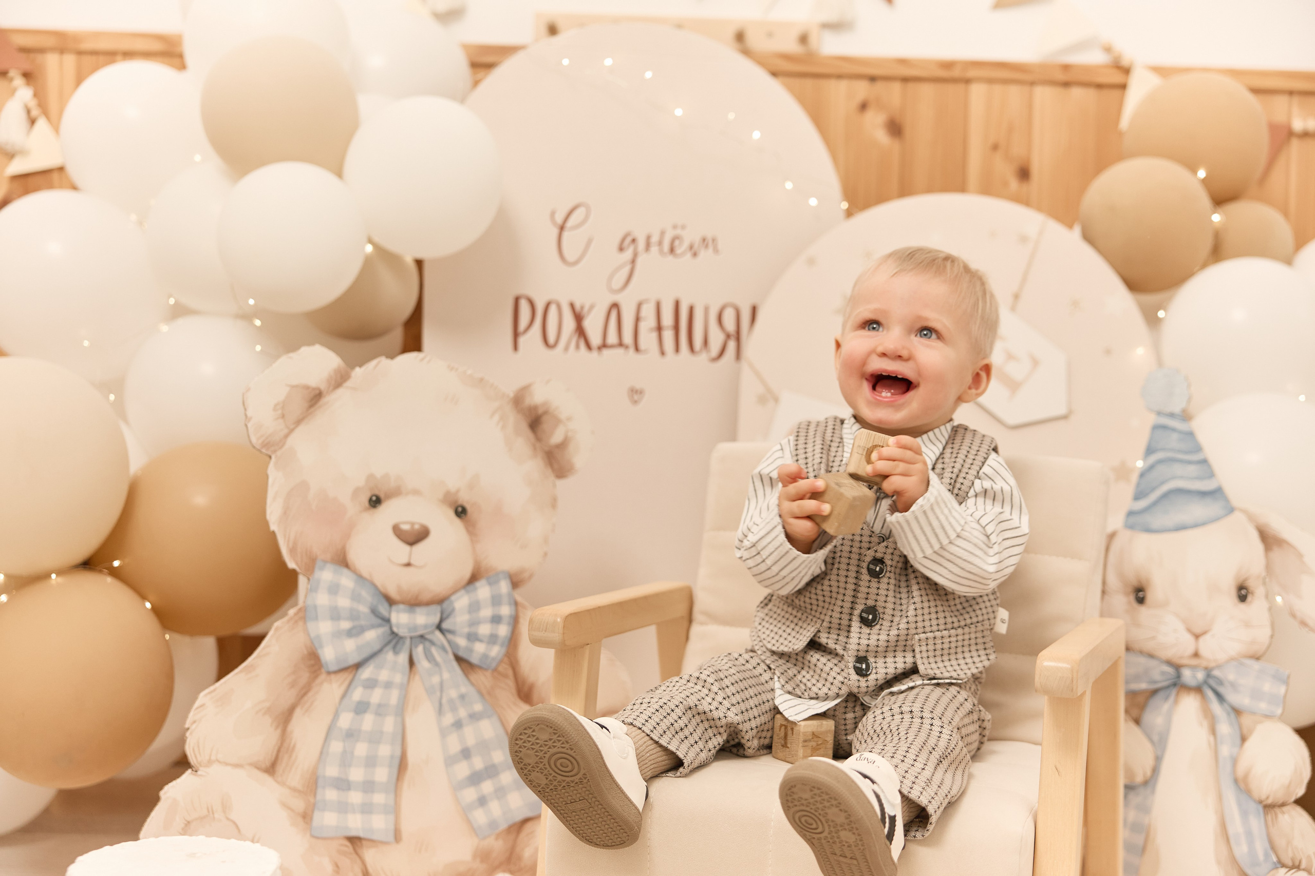 Михаил 1 годик. Kharchenkotatianaweddingphoto