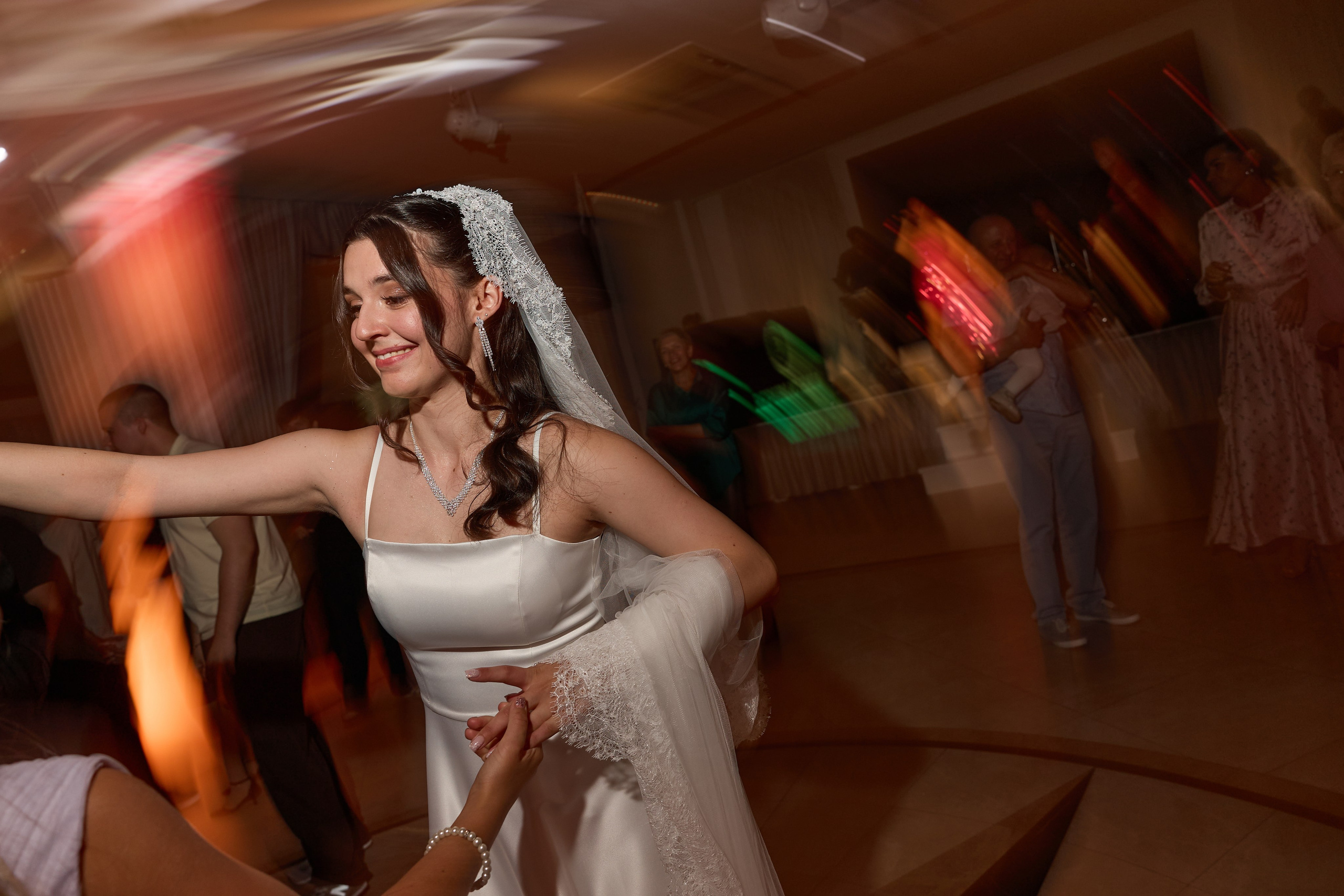 Всеволод и Мадина эмоционально. Kharchenkotatianaweddingphoto
