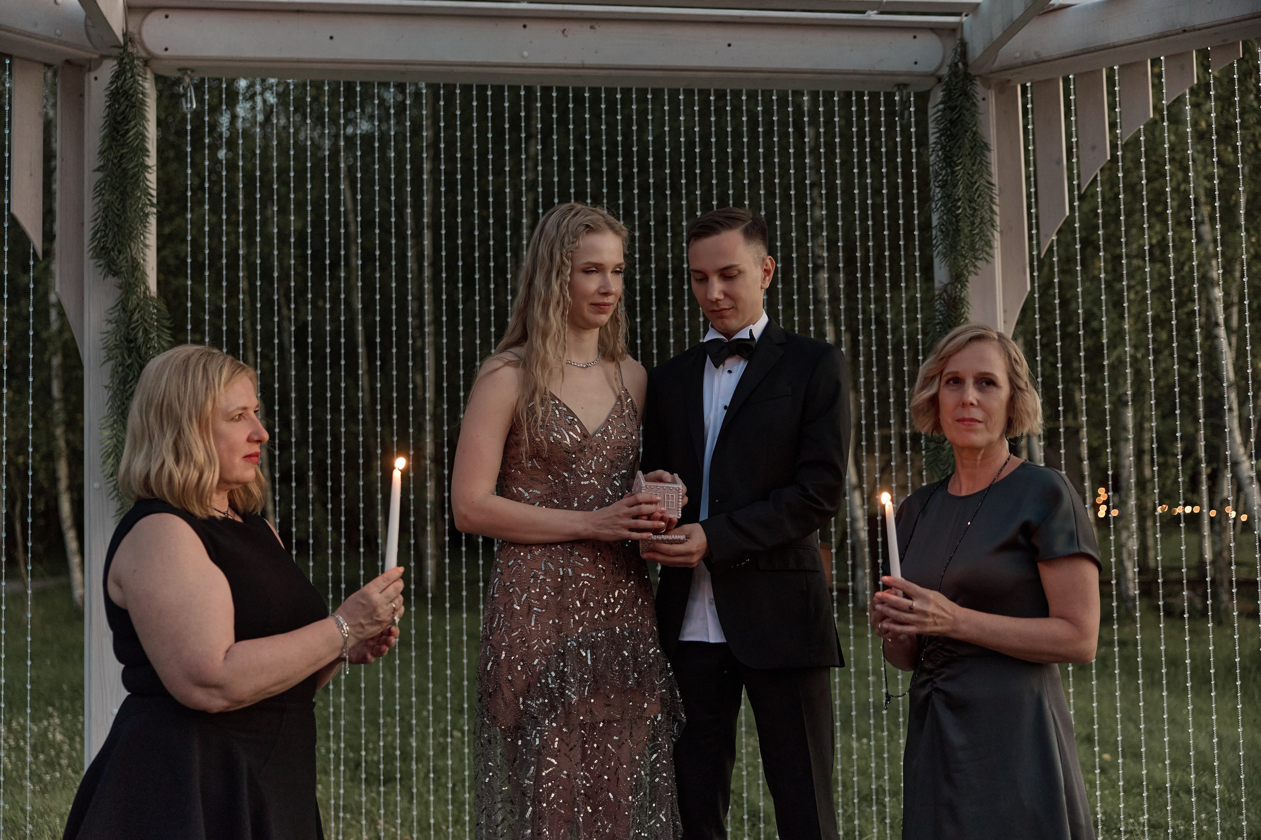 Roman & Julia Green House. Kharchenkotatianaweddingphoto