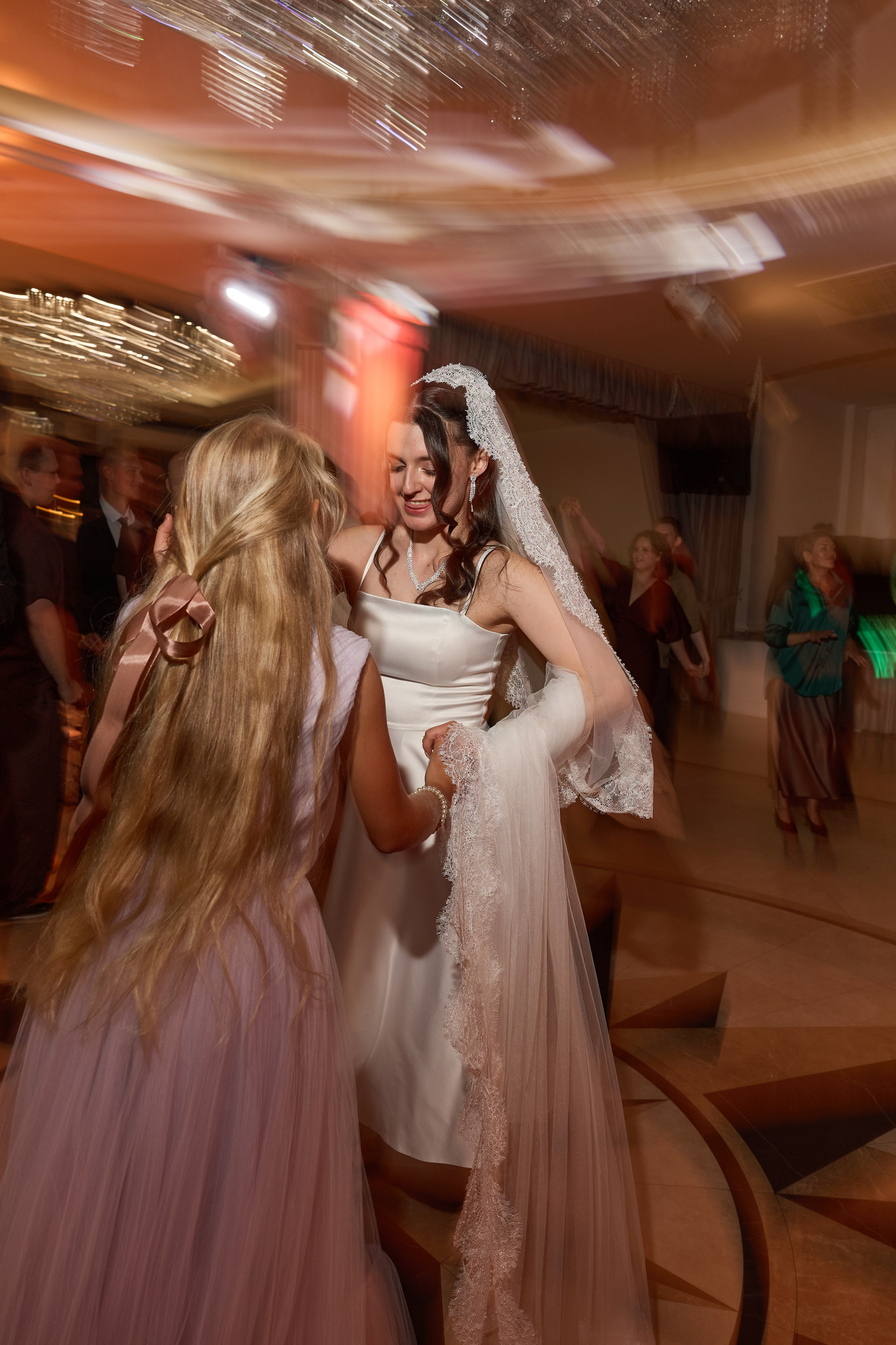 Всеволод и Мадина эмоционально. Kharchenkotatianaweddingphoto