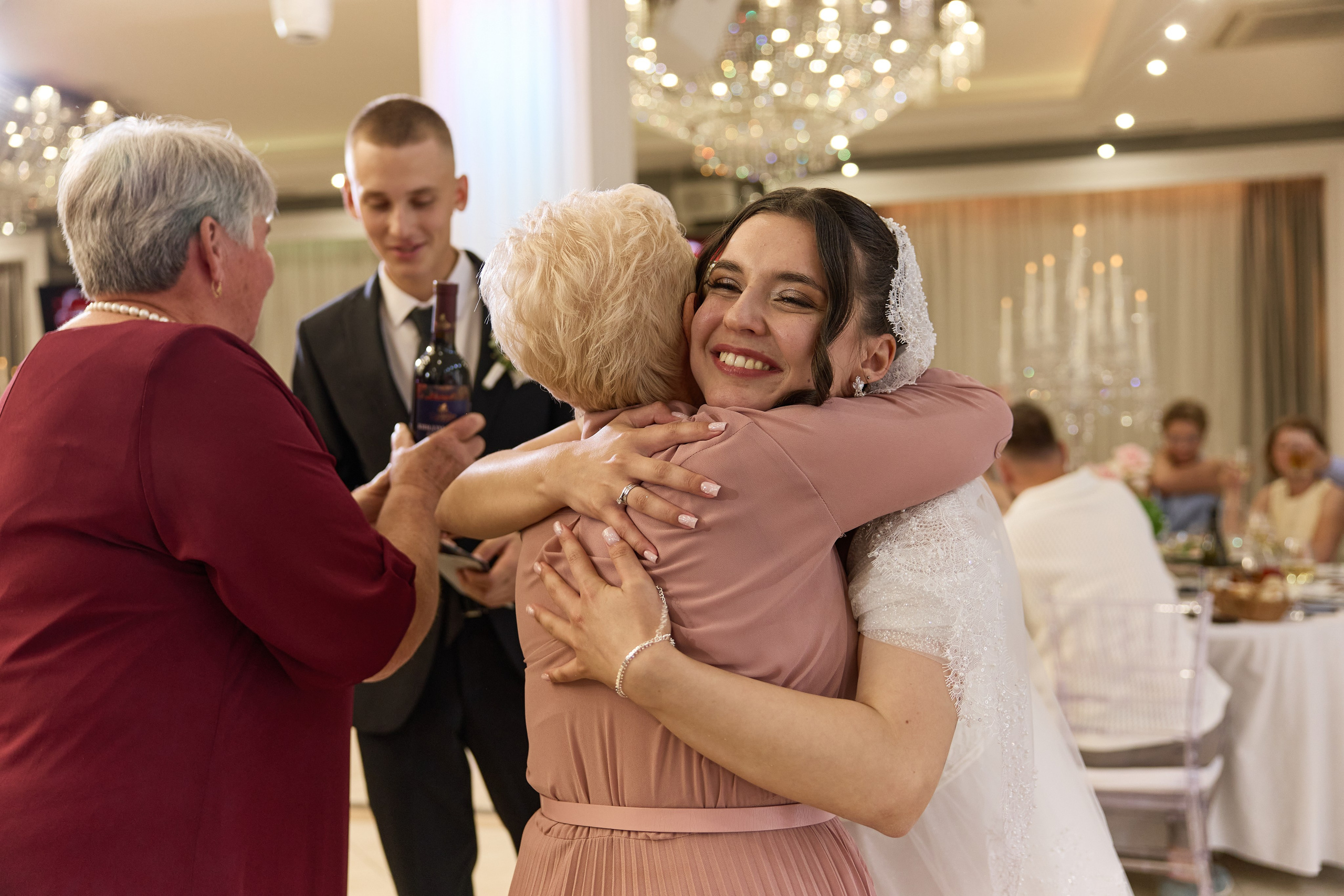 Всеволод и Мадина эмоционально. Kharchenkotatianaweddingphoto