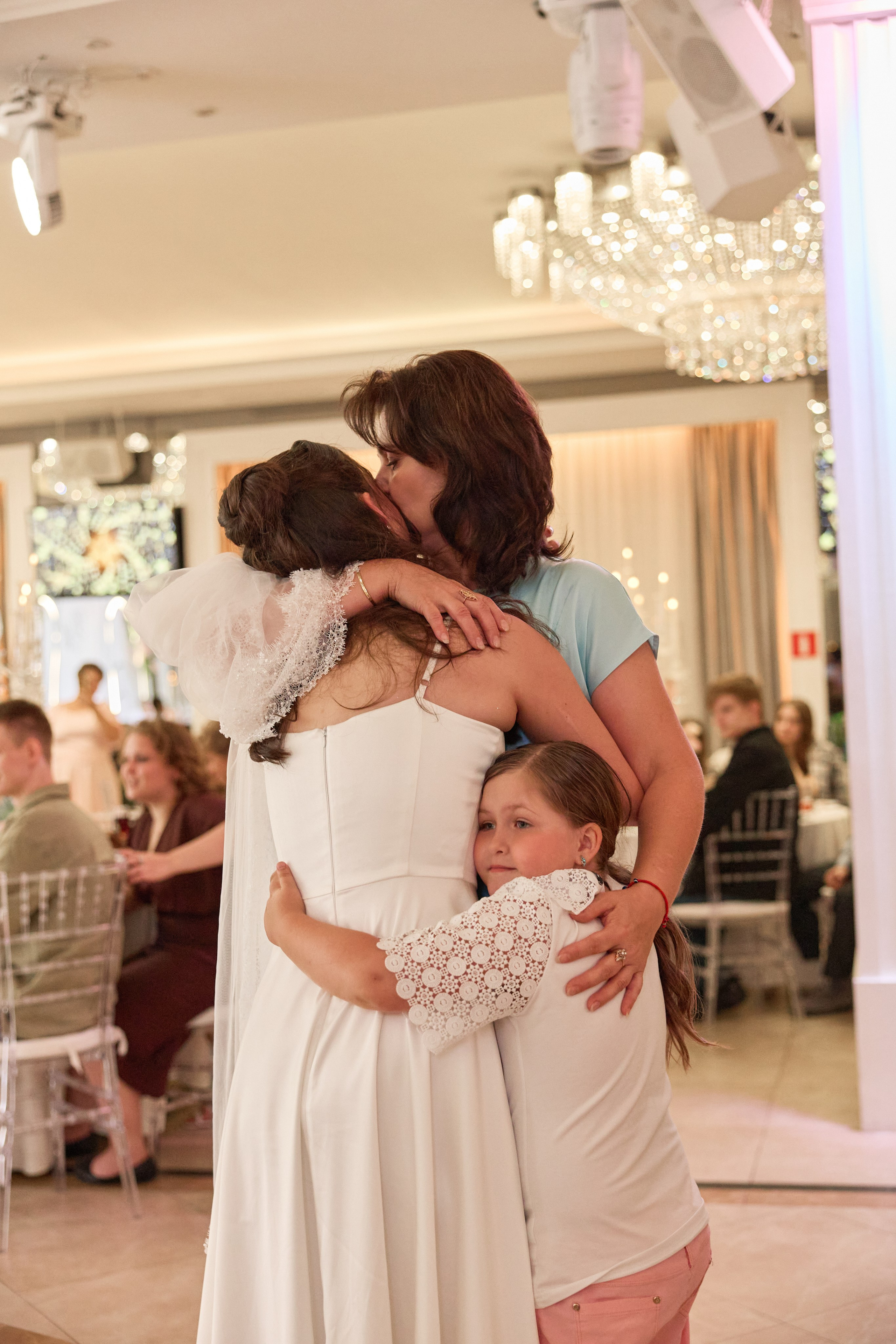 Всеволод и Мадина эмоционально. Kharchenkotatianaweddingphoto