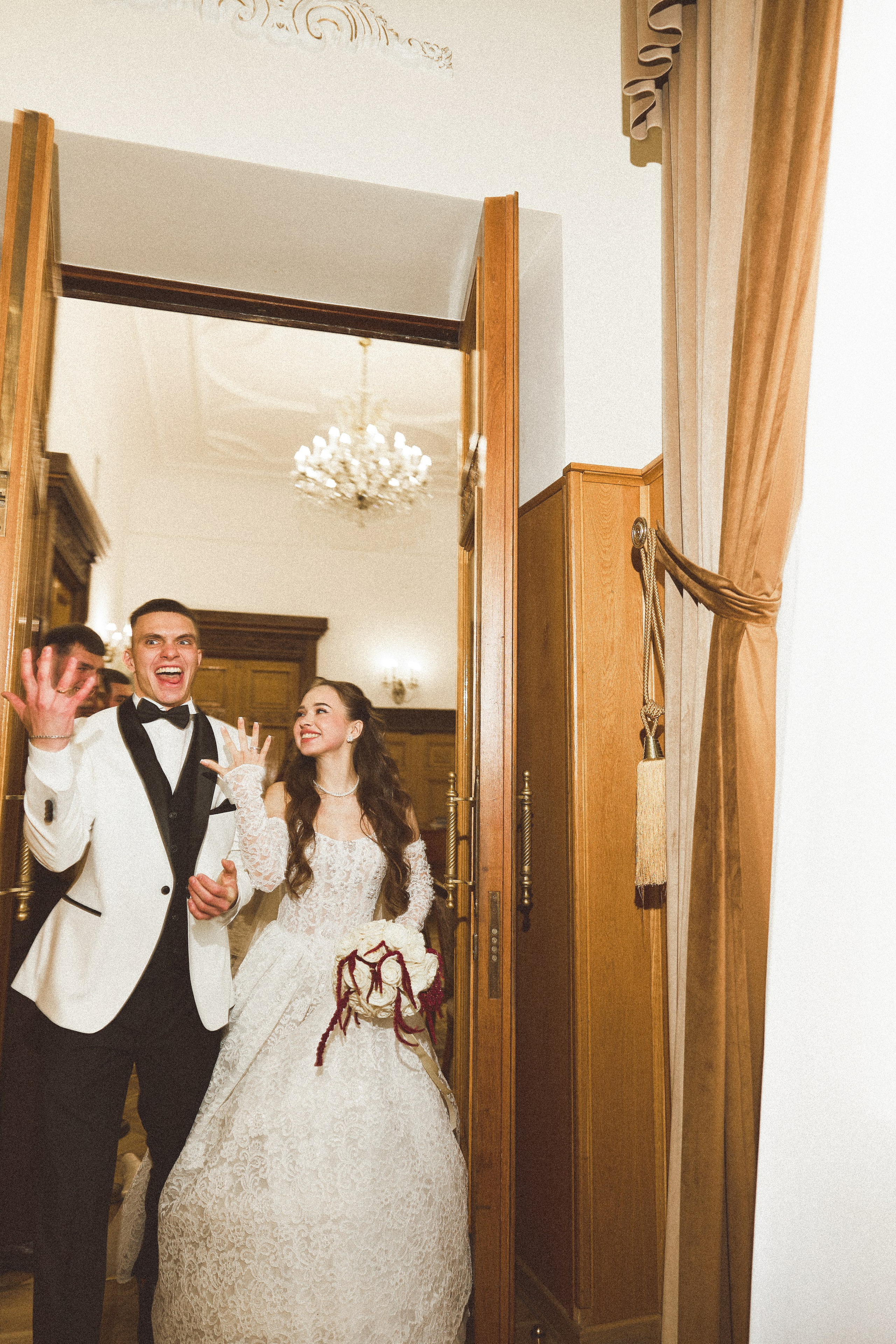 Тимофей и Виолетта самые самые нежные чувства. Kharchenkotatianaweddingphoto