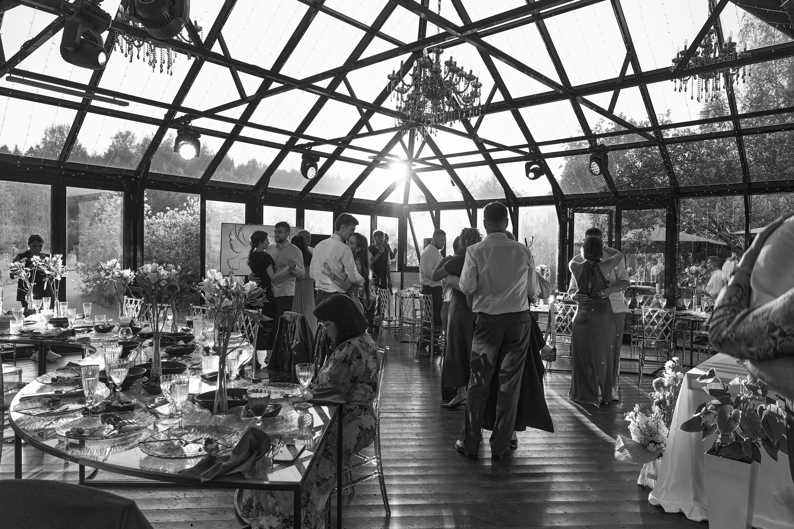 Roman & Julia Green House. Kharchenkotatianaweddingphoto