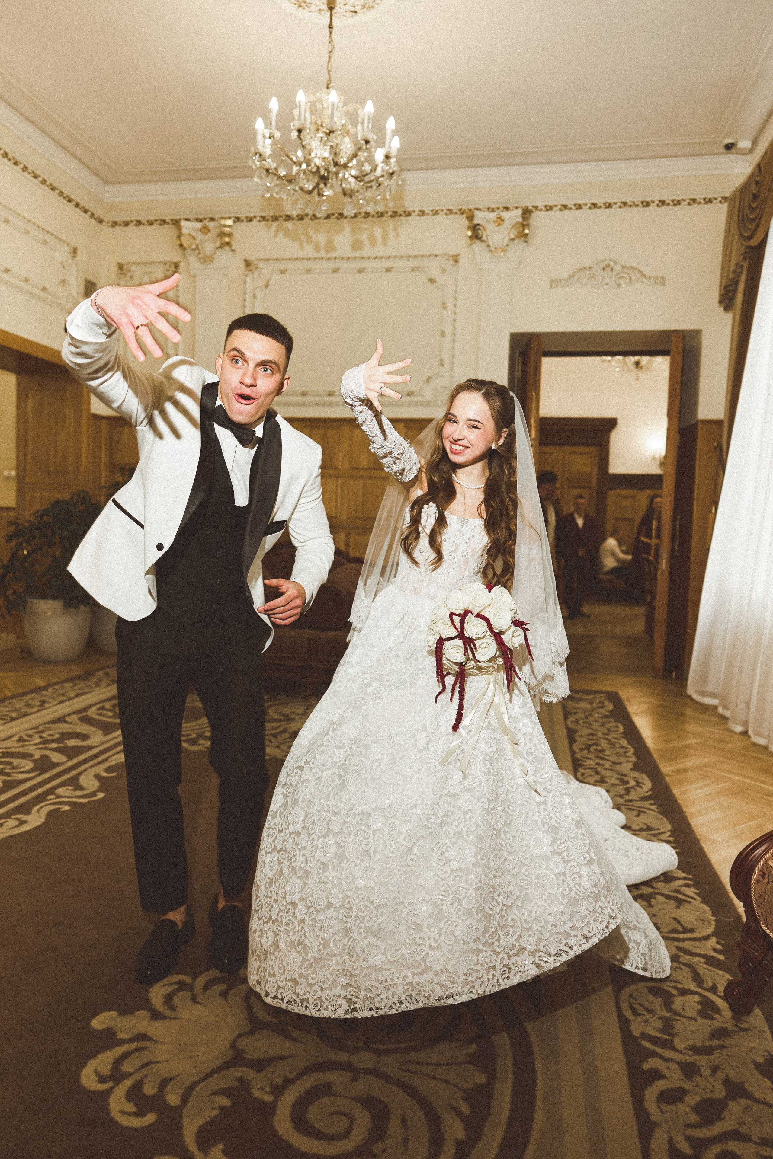 Тимофей и Виолетта самые самые нежные чувства. Kharchenkotatianaweddingphoto