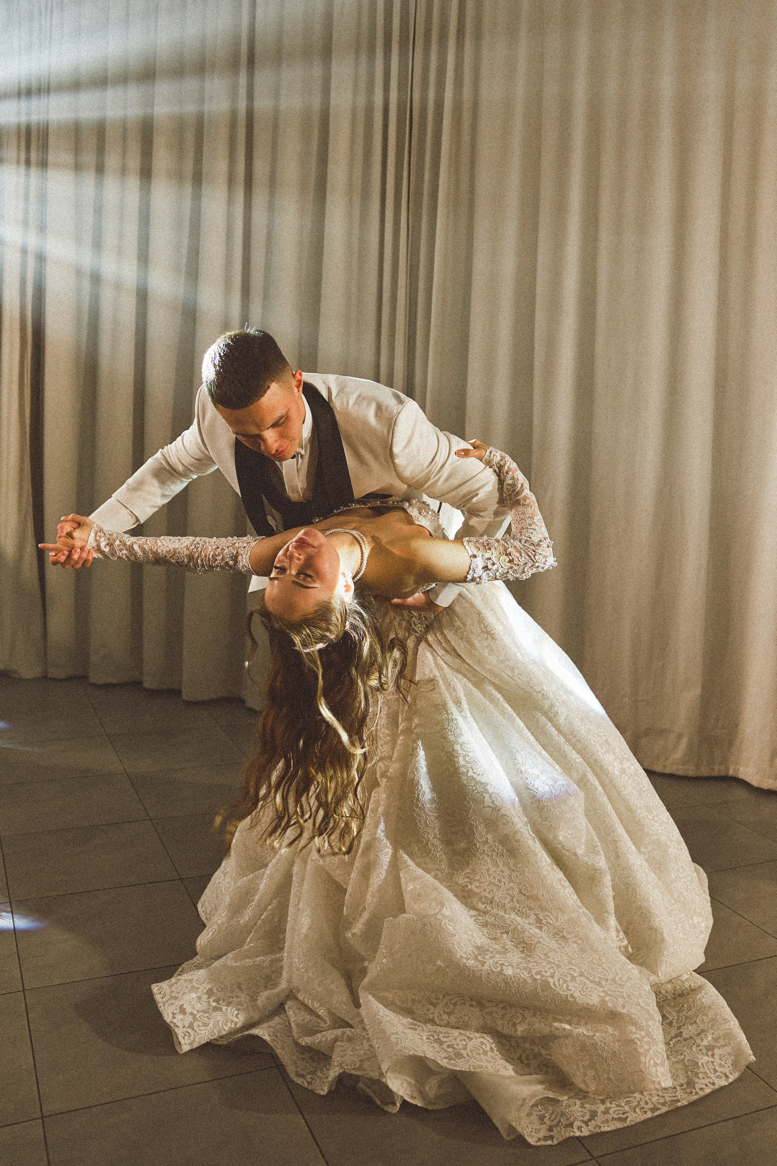 Тимофей и Виолетта самые самые нежные чувства. Kharchenkotatianaweddingphoto