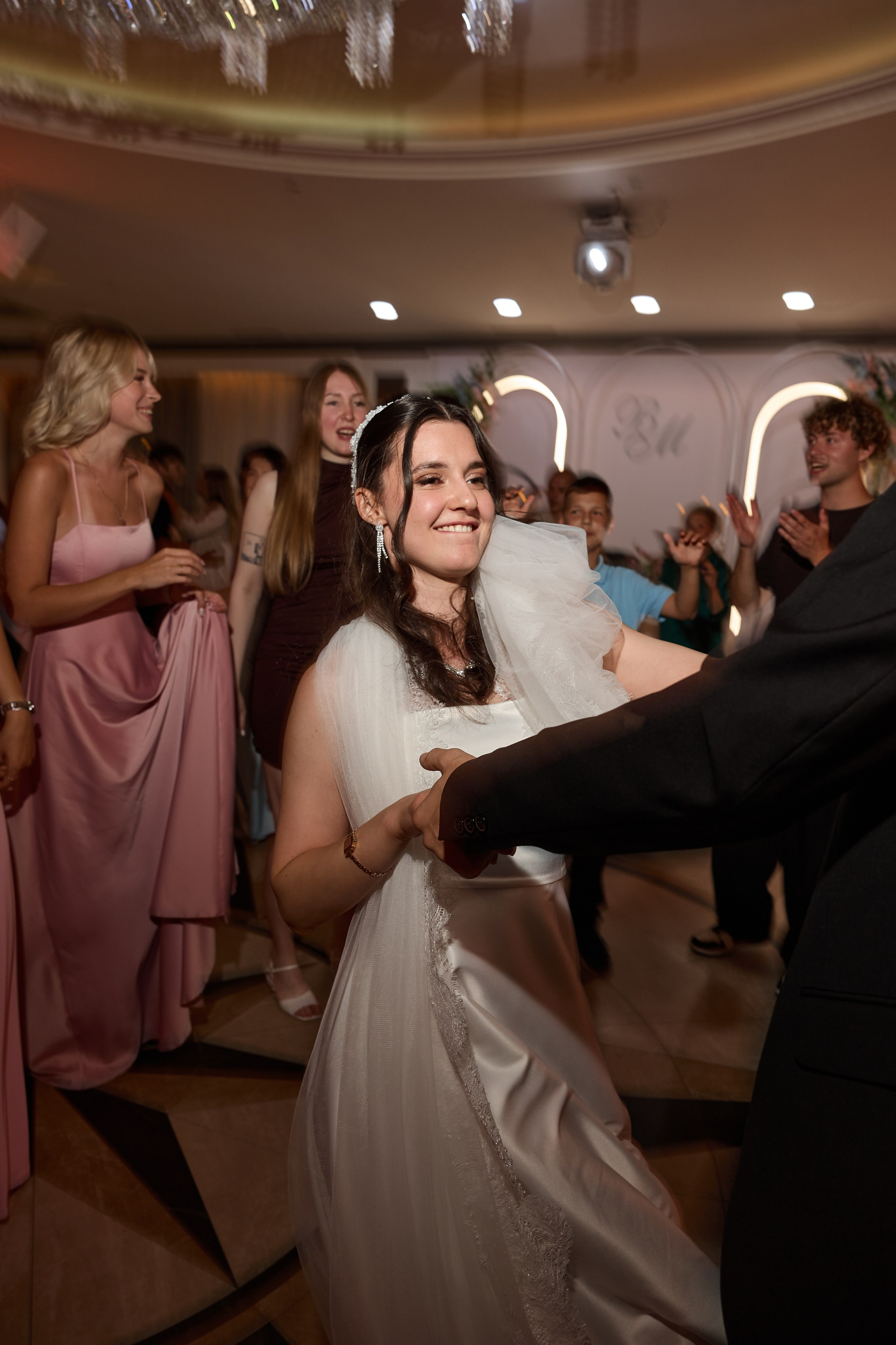Всеволод и Мадина эмоционально. Kharchenkotatianaweddingphoto