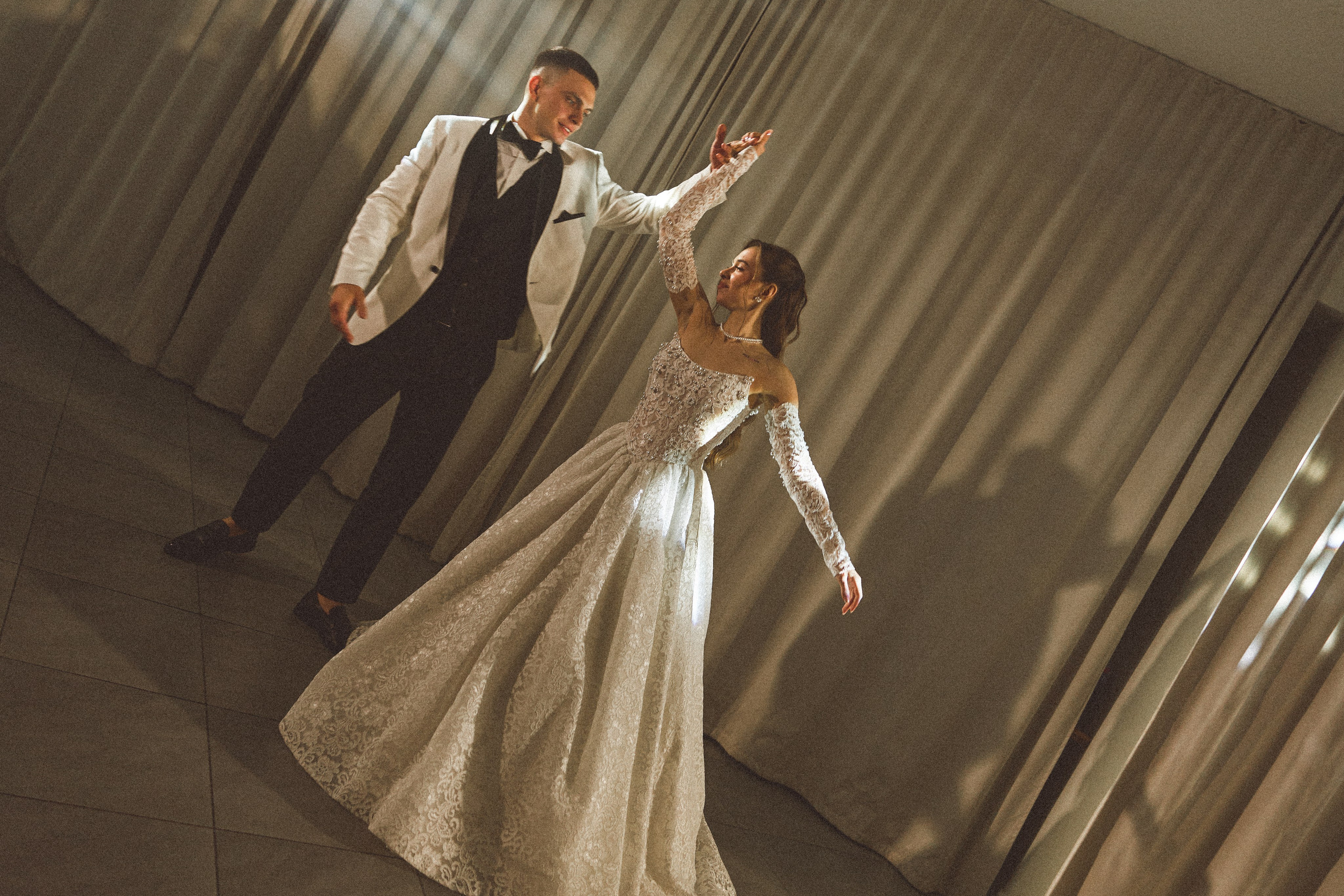 Тимофей и Виолетта самые самые нежные чувства. Kharchenkotatianaweddingphoto