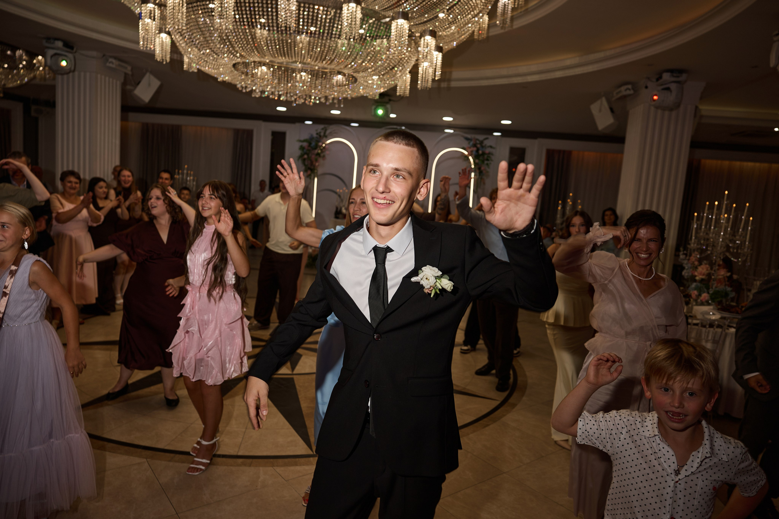 Всеволод и Мадина эмоционально. Kharchenkotatianaweddingphoto