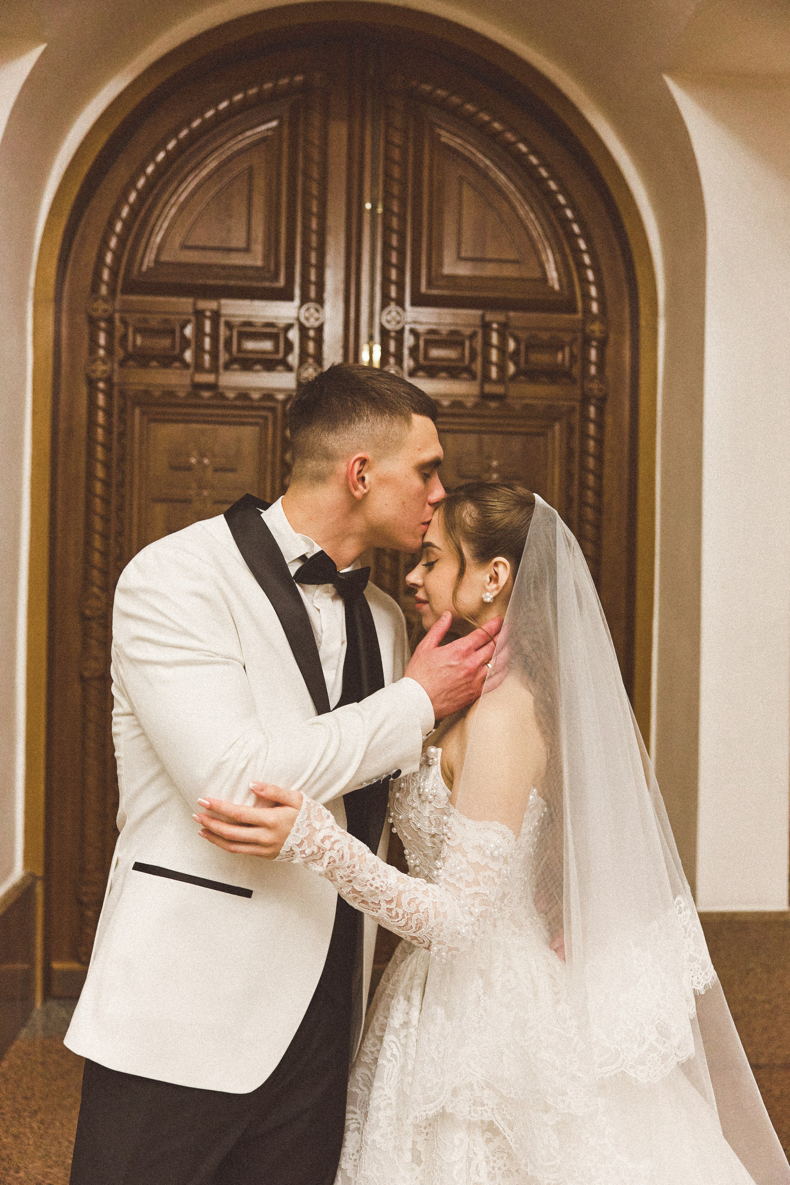 Тимофей и Виолетта самые самые нежные чувства. Kharchenkotatianaweddingphoto