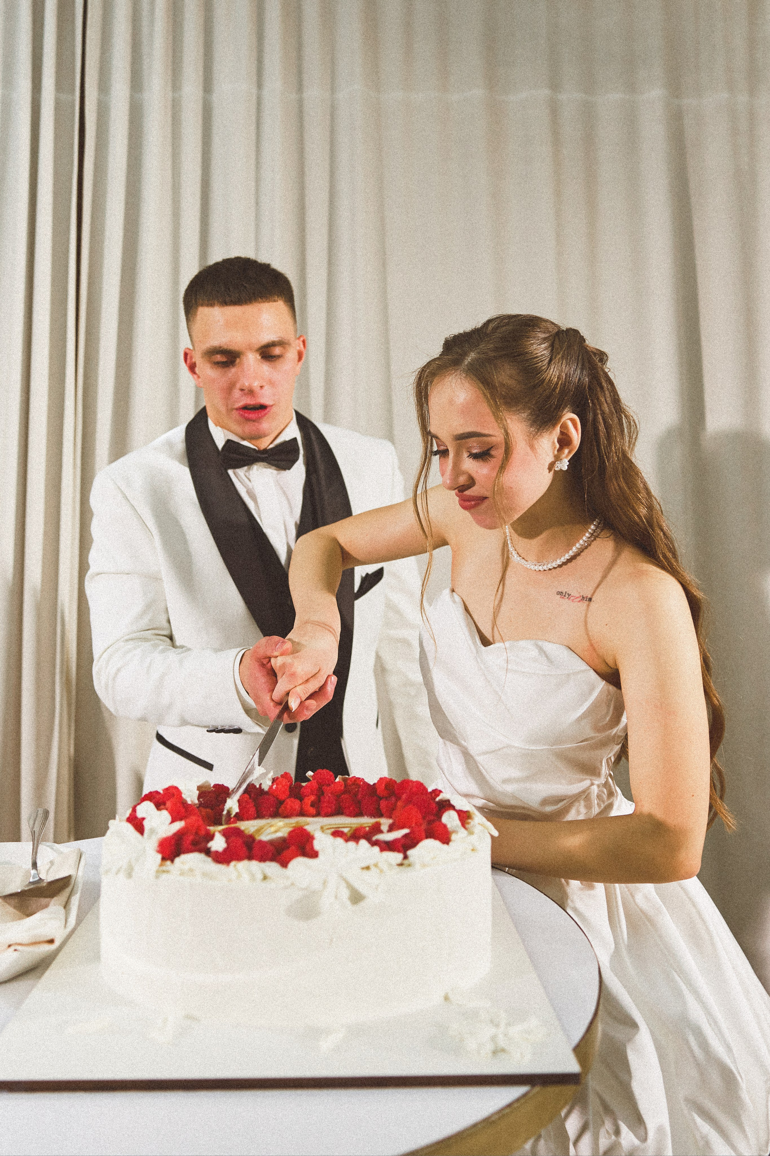 Тимофей и Виолетта самые самые нежные чувства. Kharchenkotatianaweddingphoto