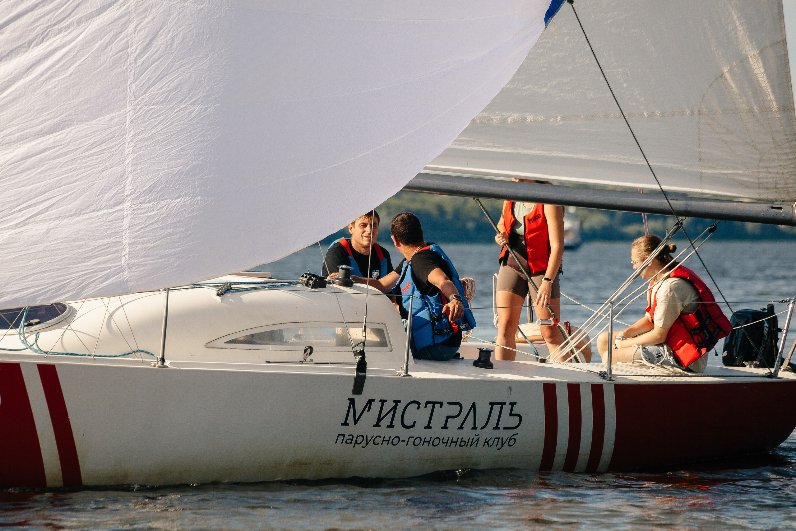Мистраль промо. Леонид Рябов — фотограф в Нижнем Новгороде