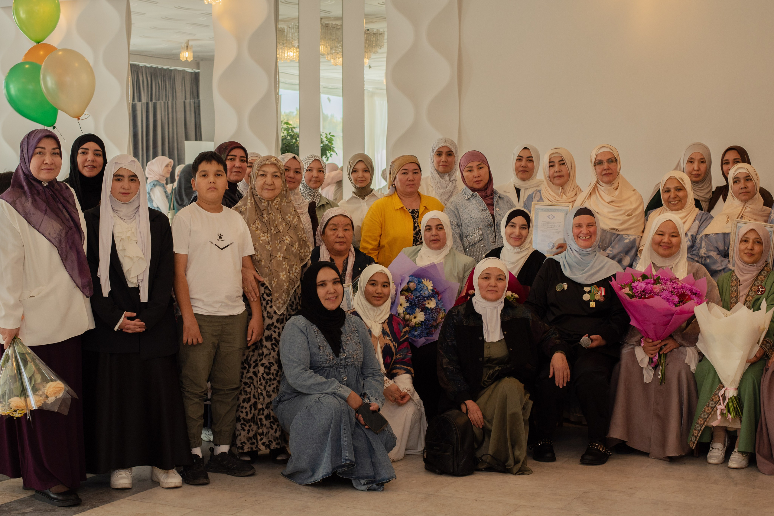 Выпускной в Евразийской женской гуманитарной академии. Лина Курочка — ваш фотограф