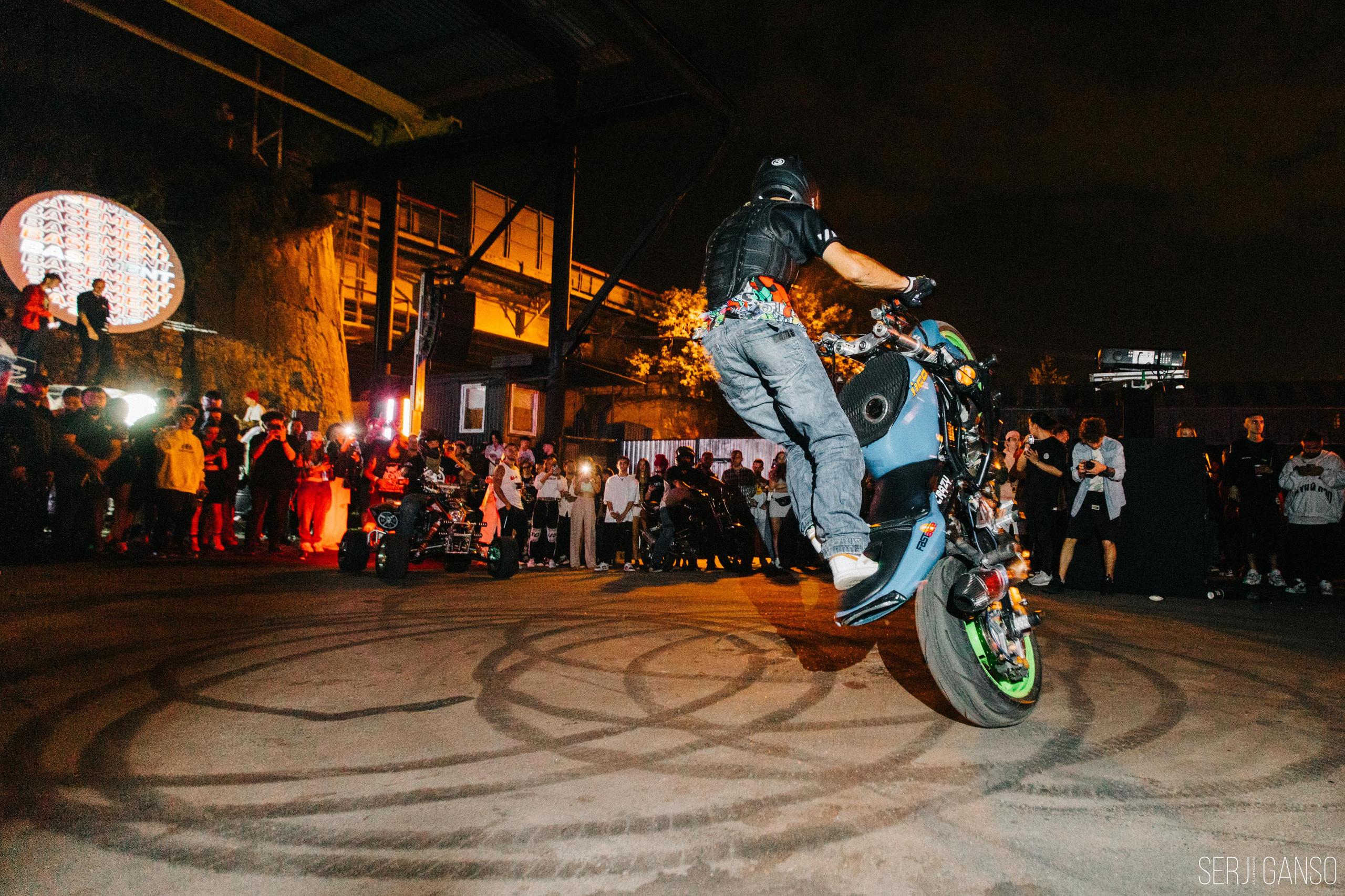 BASEMENT. Фотограф Serj Ganso