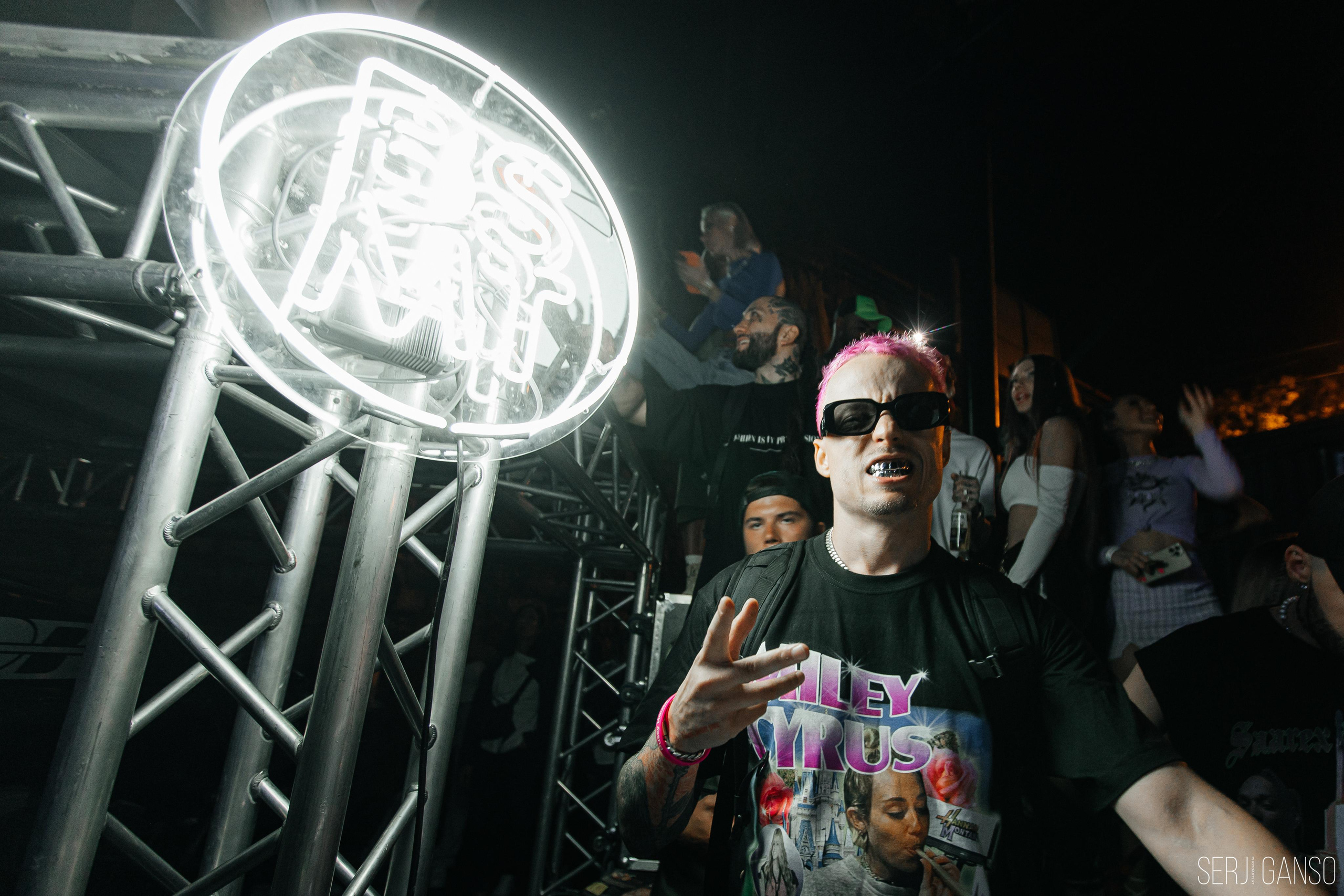 BASEMENT. Фотограф Serj Ganso