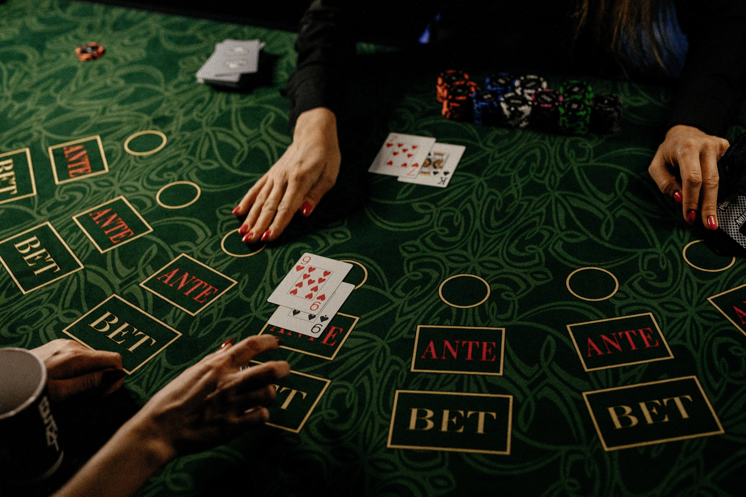 BASEMENT. Фотограф Serj Ganso