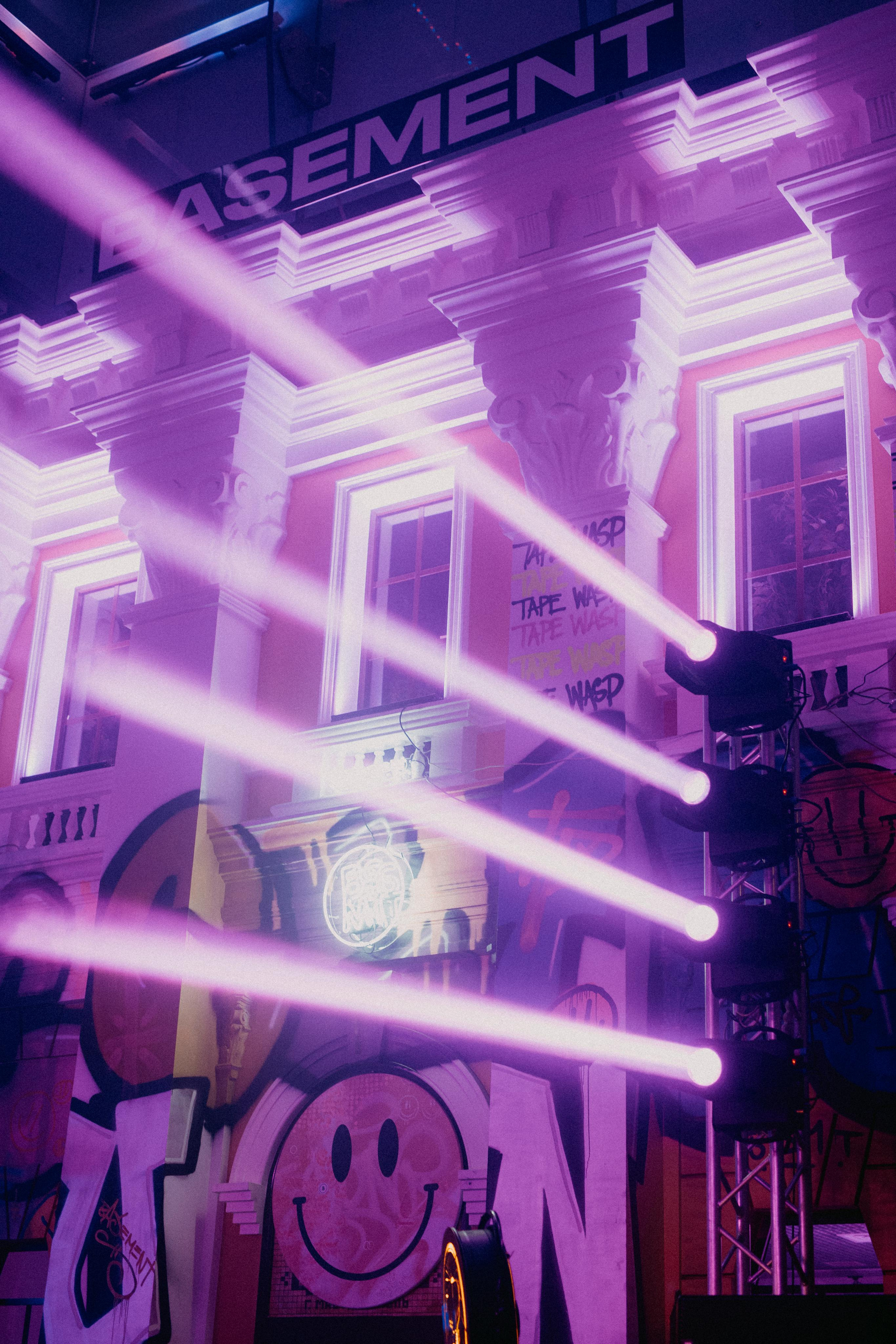 BASEMENT. Фотограф Serj Ganso