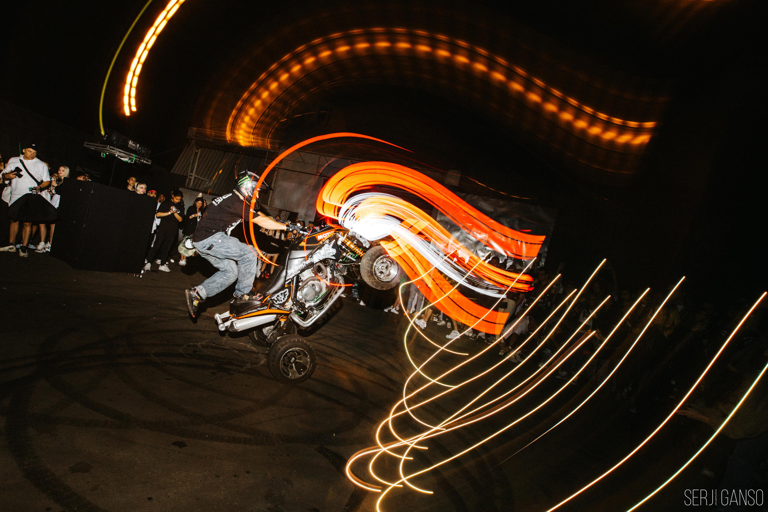 BASEMENT. Фотограф Serj Ganso