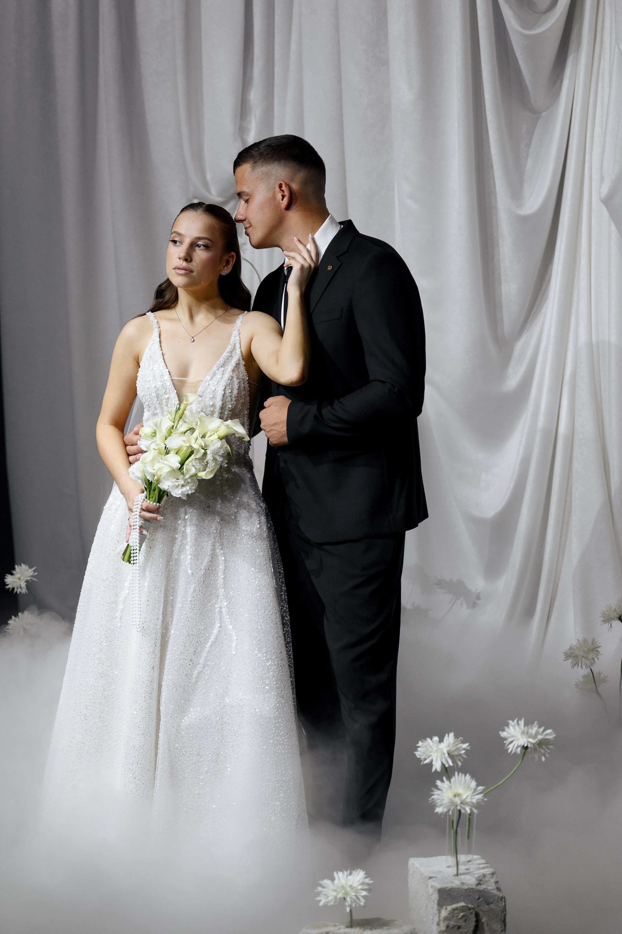 Антон и Виолета. Zhulanovilya