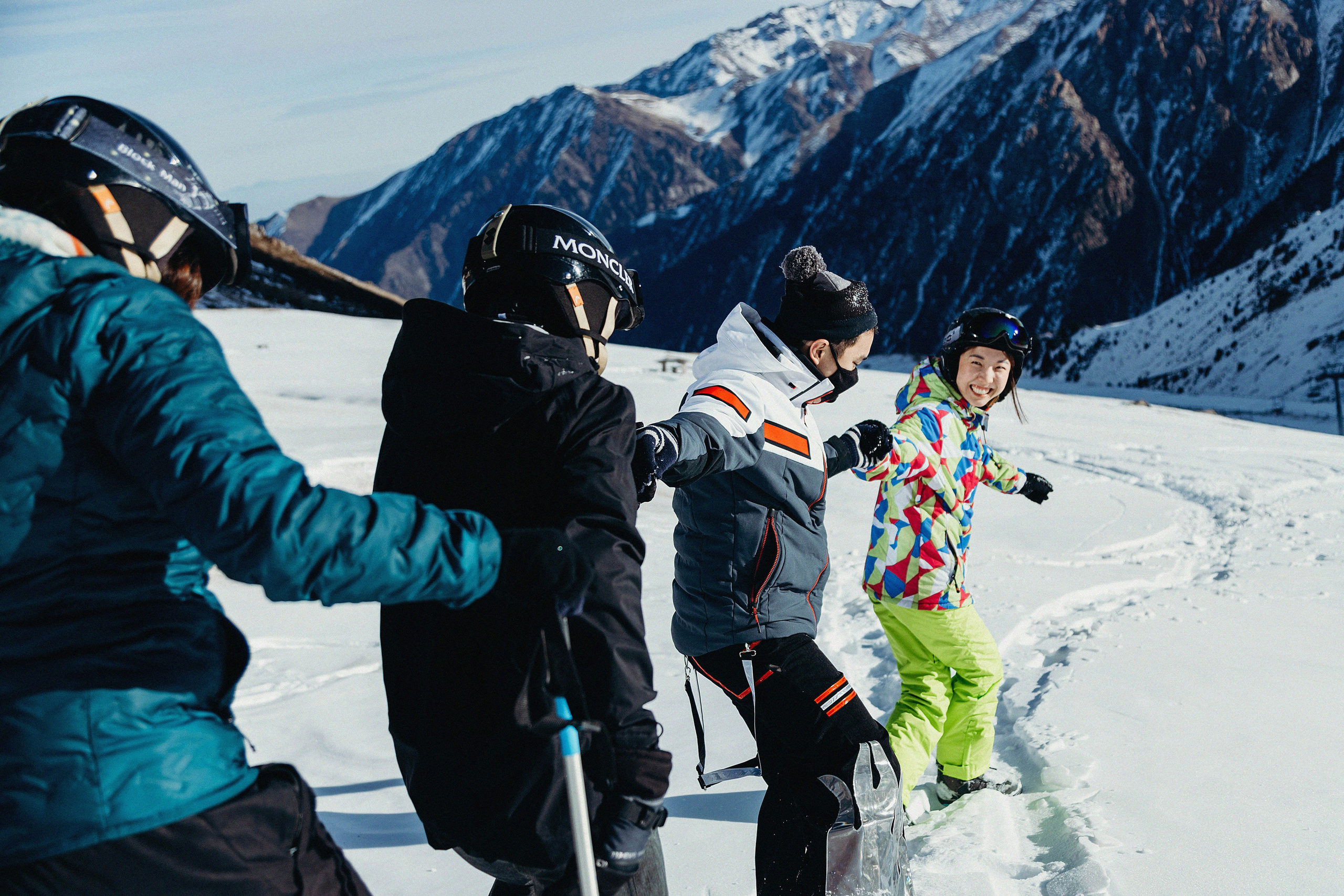 Фотосессия на Чимбулаке. Свадебный, семейный и портретный фотограф в Алматы, Костанай