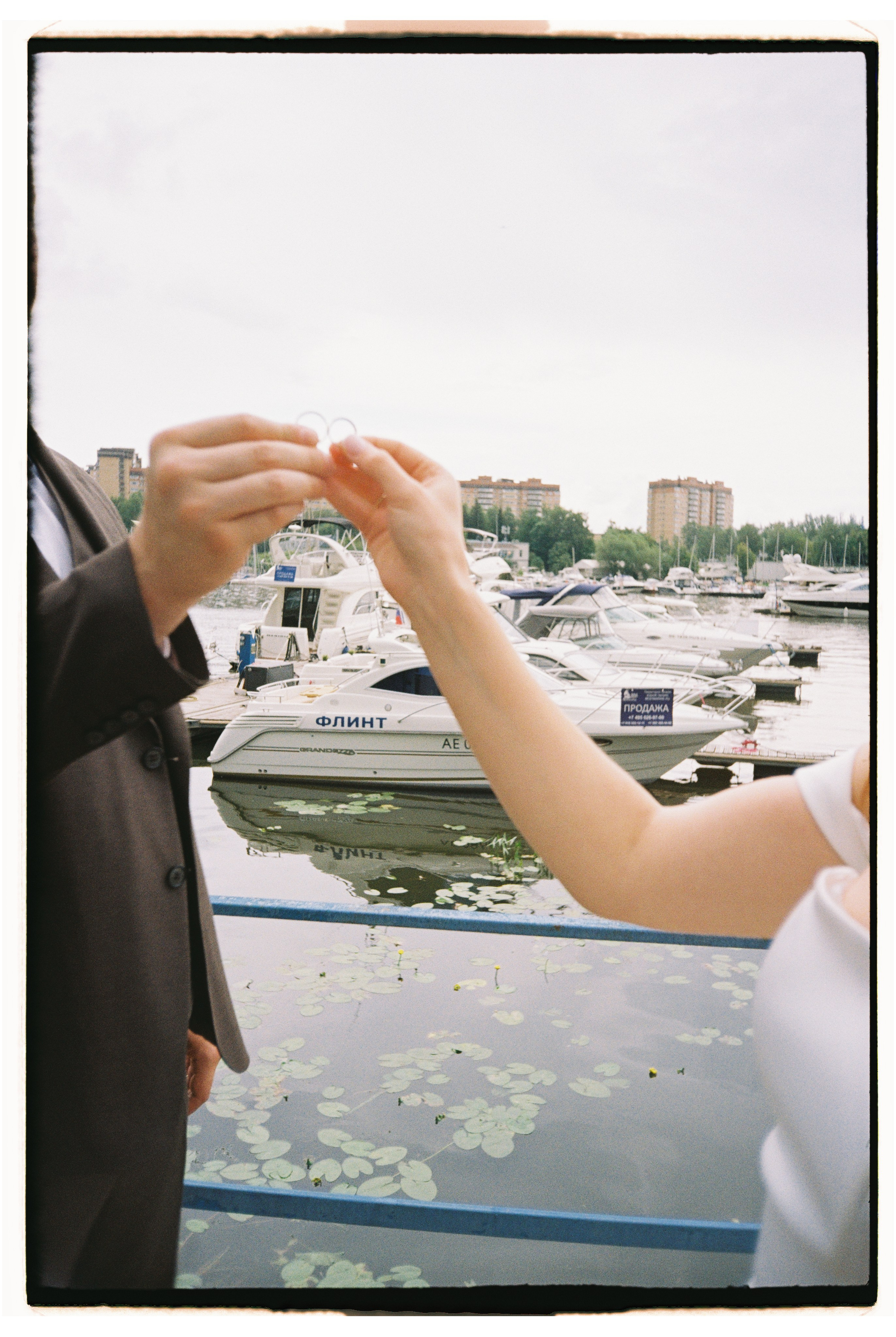 Егор & Нелля. Пленка. Сестры Карабаза. Фотографы и ретушеры в Москве и Санкт-Петербурге