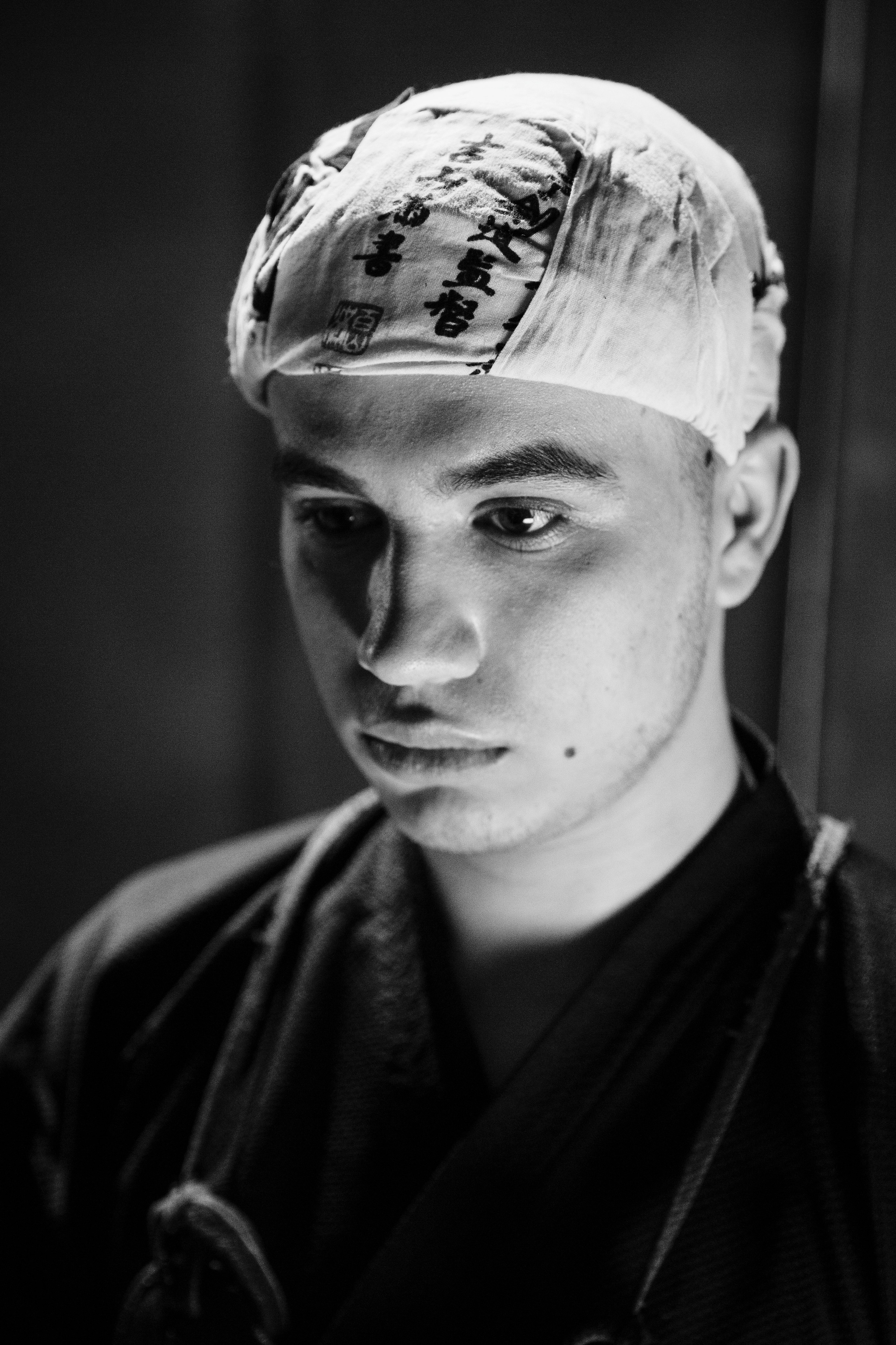 ФК Вахтанг Каландадзе. Ольга Пилант. АРТ, бэкстейдж, свадебная и семейная фотография, городской портрет, интерьерная фотография