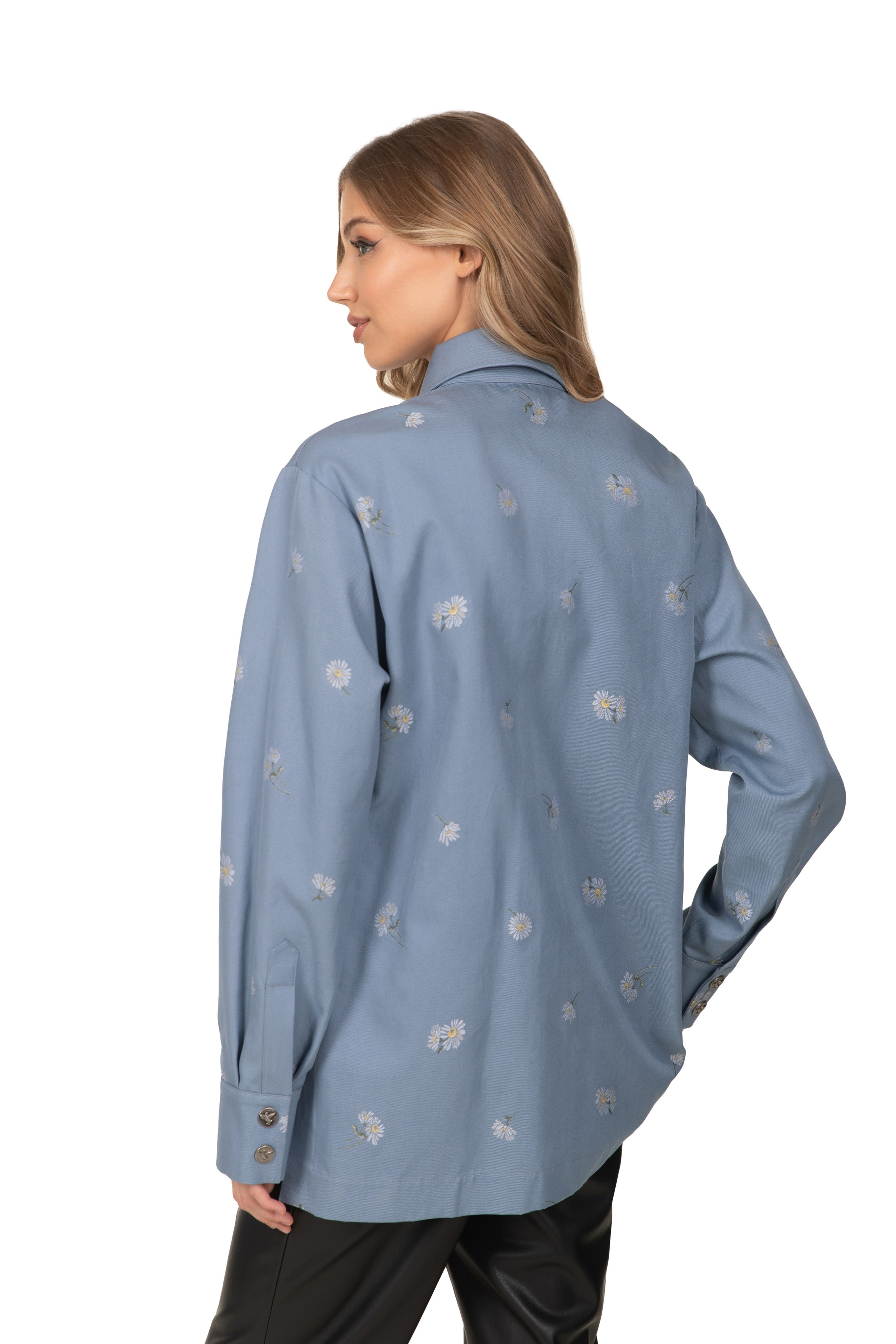 Фотосъемка каталога одежды для маркетплейсов в Минске. Профессиональный фотограф Анастасия Кохно