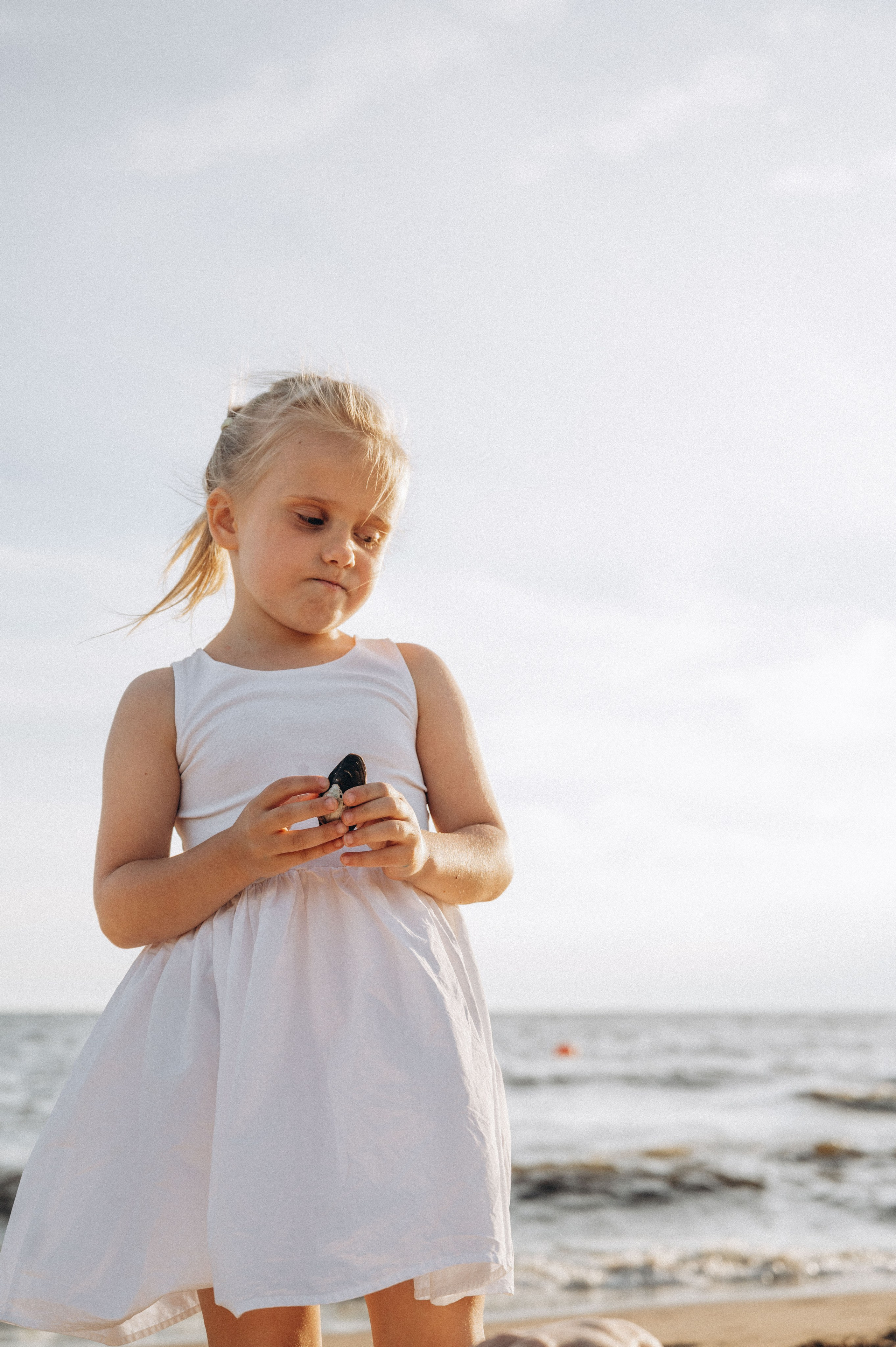Юлия. Профессиональный фотограф беременности в СПБ. Стильные фотосессии беременности в стиле минимализм и классическая фотография