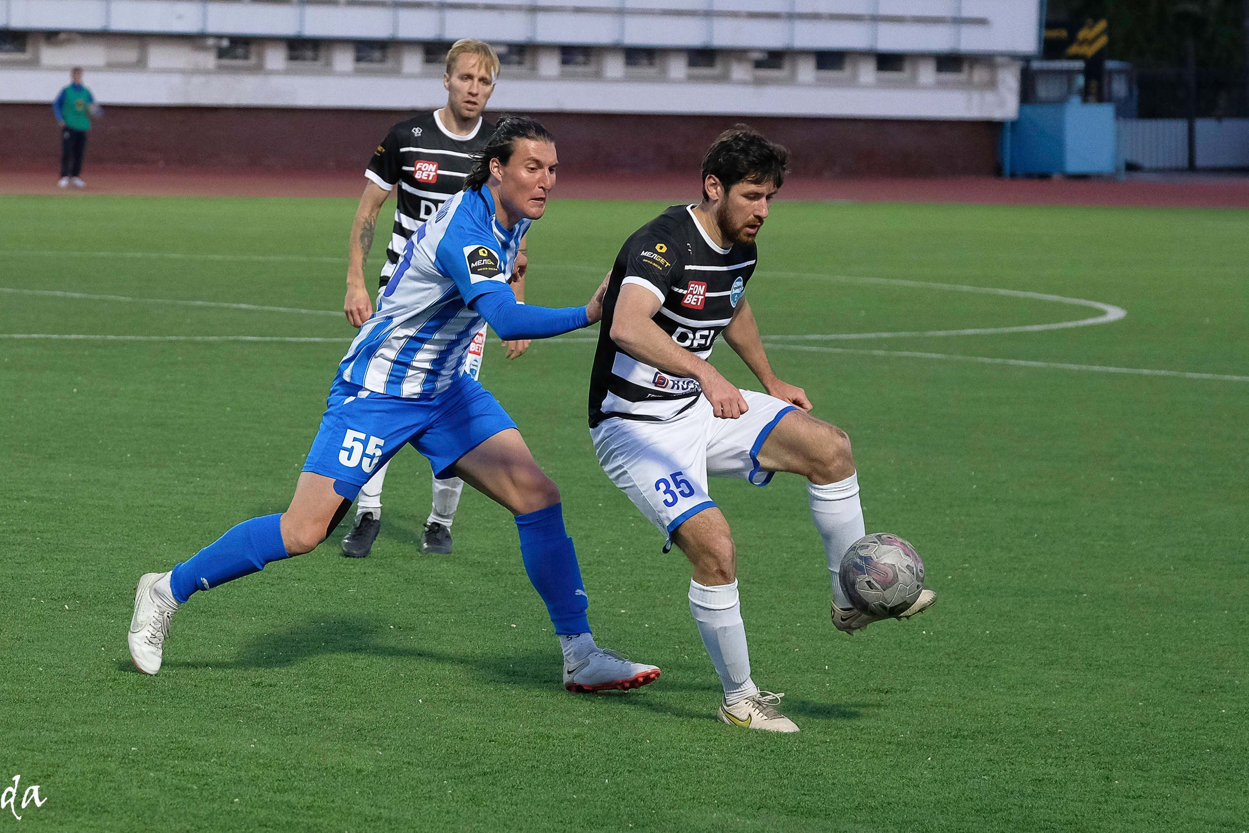 Фото футбольных матчей Первая лига ФНЛ. Фотограф Дмитрий Алексеев