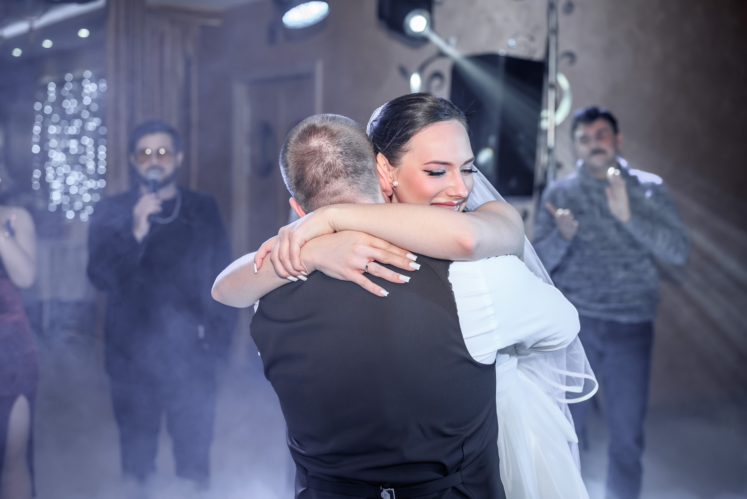 Юлия и Денис. Юлия Басня семейный и свадебный фотограф в Донецке