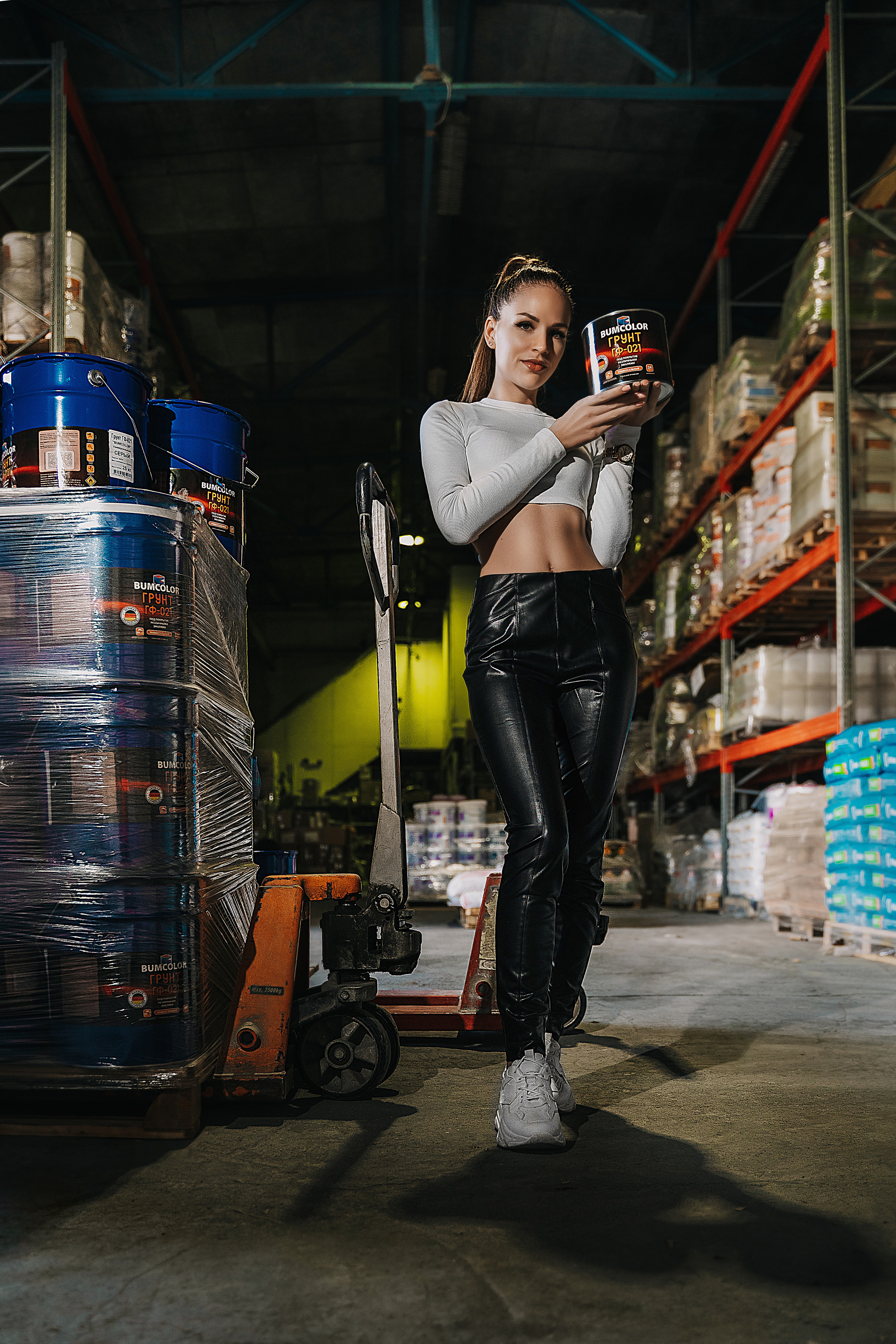 Эта съемка была снята для новой линейки лакокрасочных материалов бренда BUMCOLOR. Теперь эти фотографии украшают соц. сети заказчика, сайт и&nbsp;рекламные листовки.