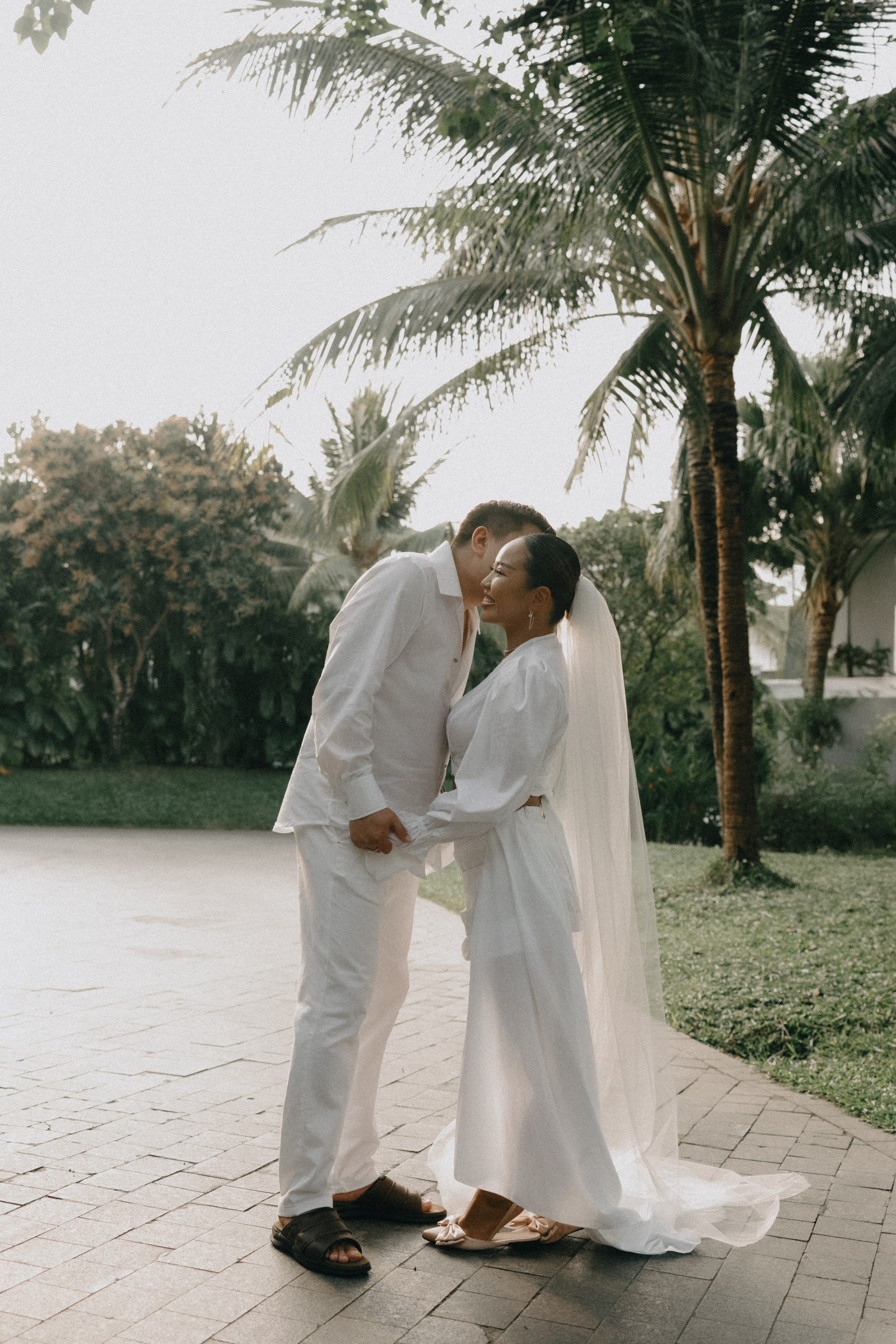 Руслан & Ирина. La Marée wedding agency Свадебное агентство на Фукуоке, Вьетнам — организация свадеб, декор, координация и помощь парам для идеального дня