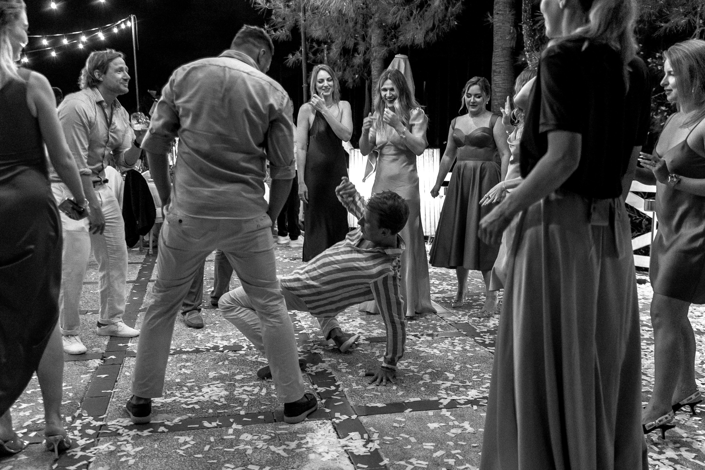 Wedding on the shores of the Aegean. Свадебный и репортажный фотограф