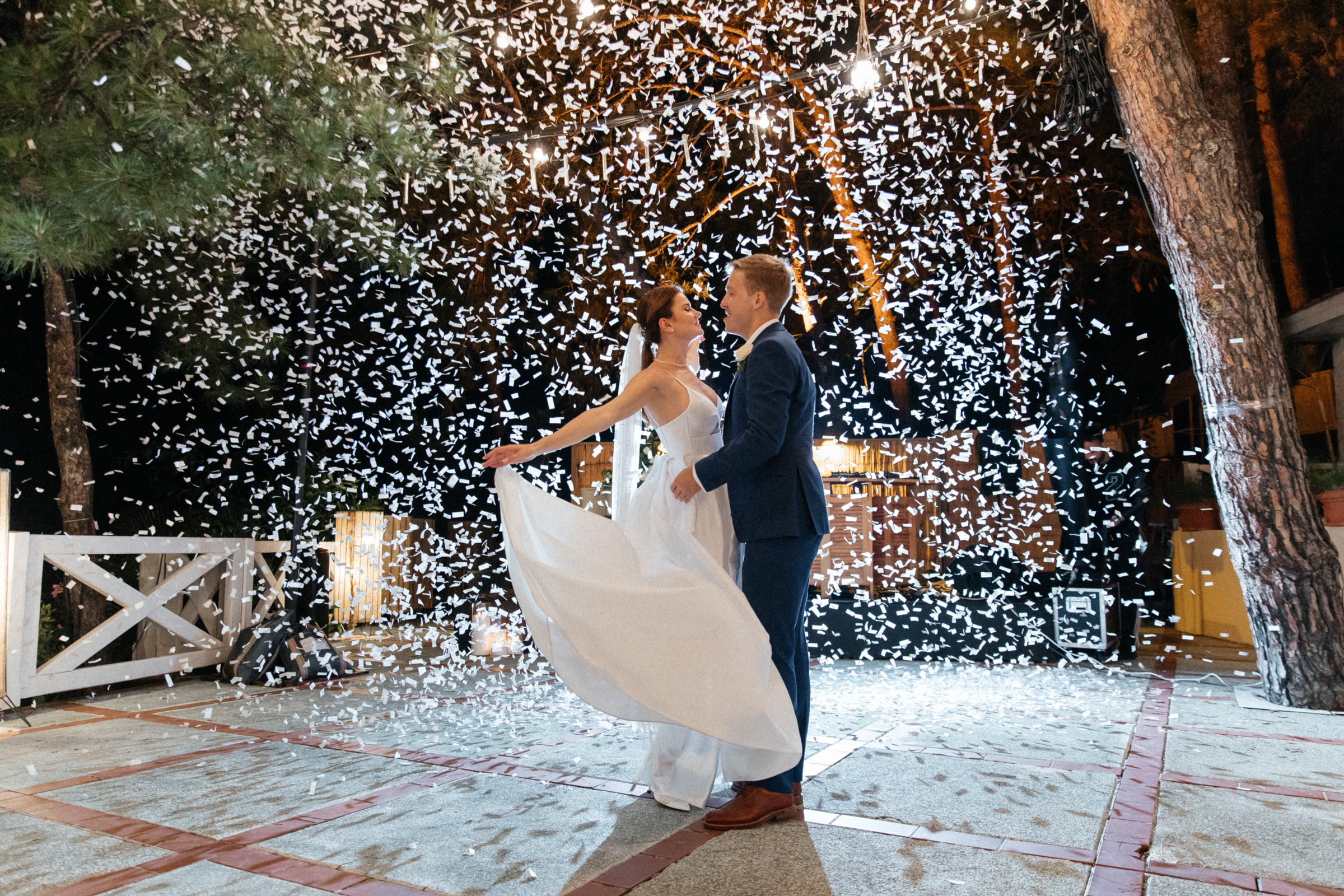Wedding on the shores of the Aegean. Свадебный и репортажный фотограф