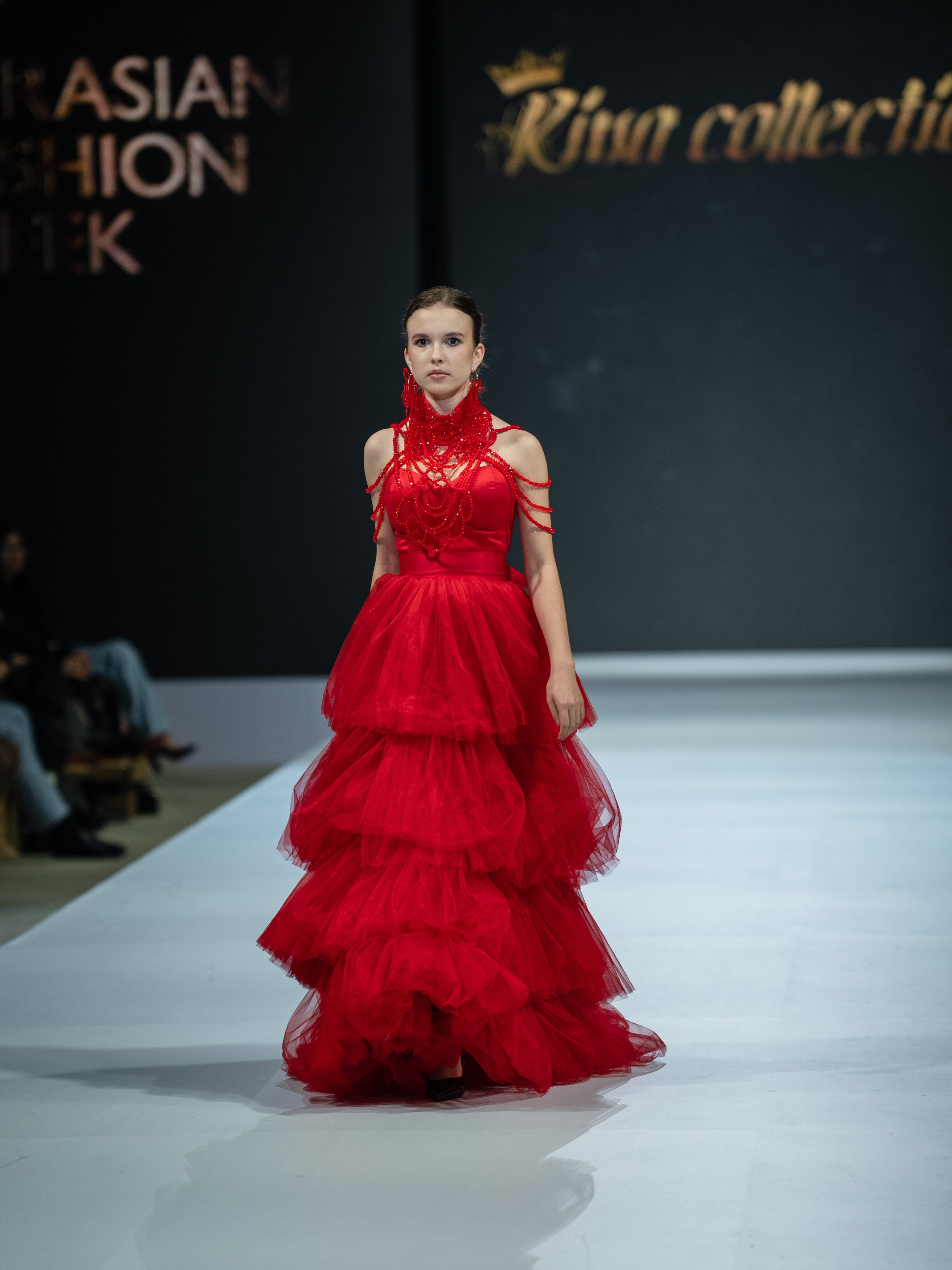 EURASIAN FASHION WEEK Rina Collection. Сайт Алматинского НЮ АРТ, будуар и фэшн фотографа Дениса Карпенко