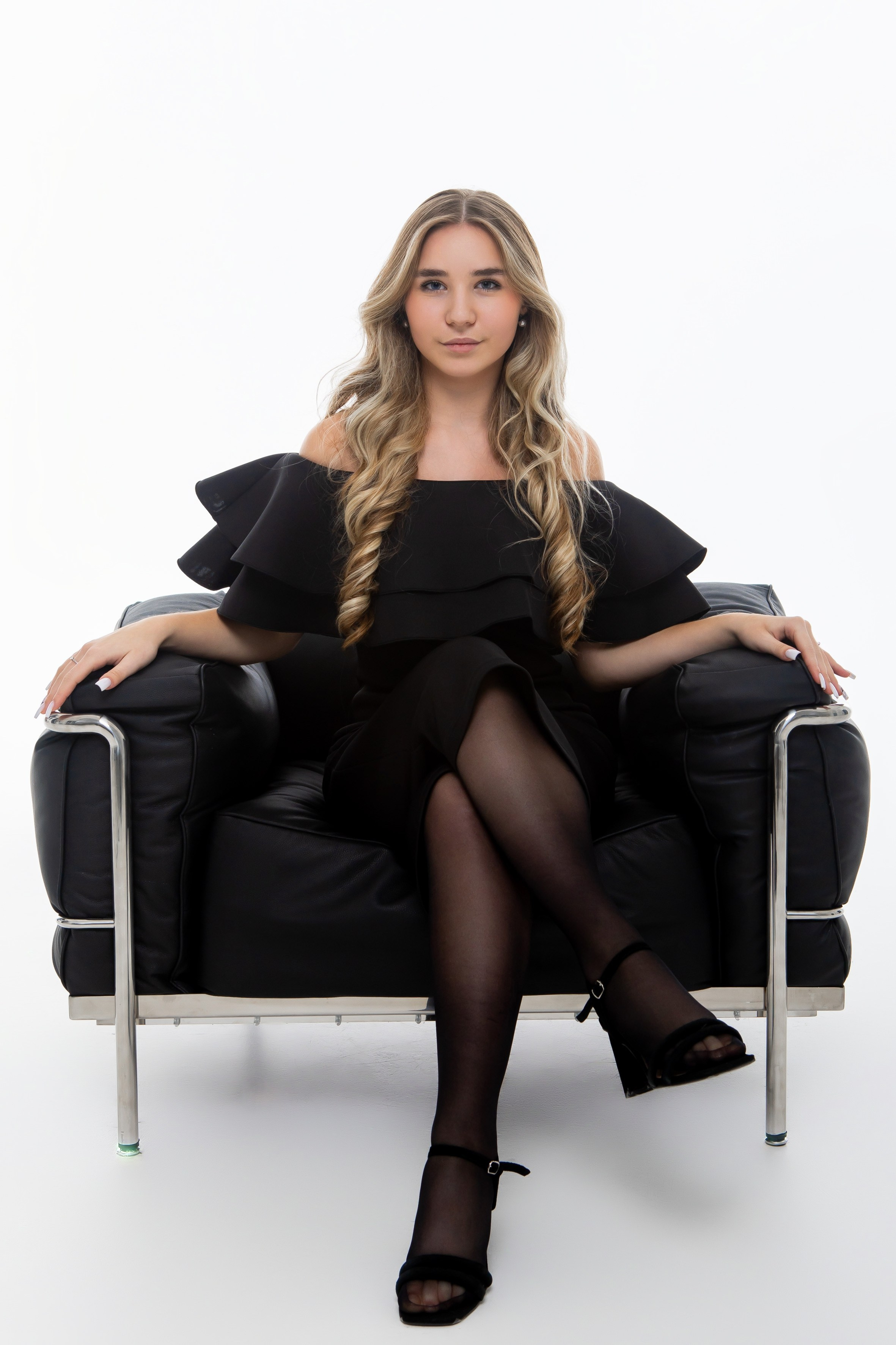 Студия Гимназия 12 11 А 2024 г. Свадебный и портретный Фотограф в Липецке Дмитрий Котюков