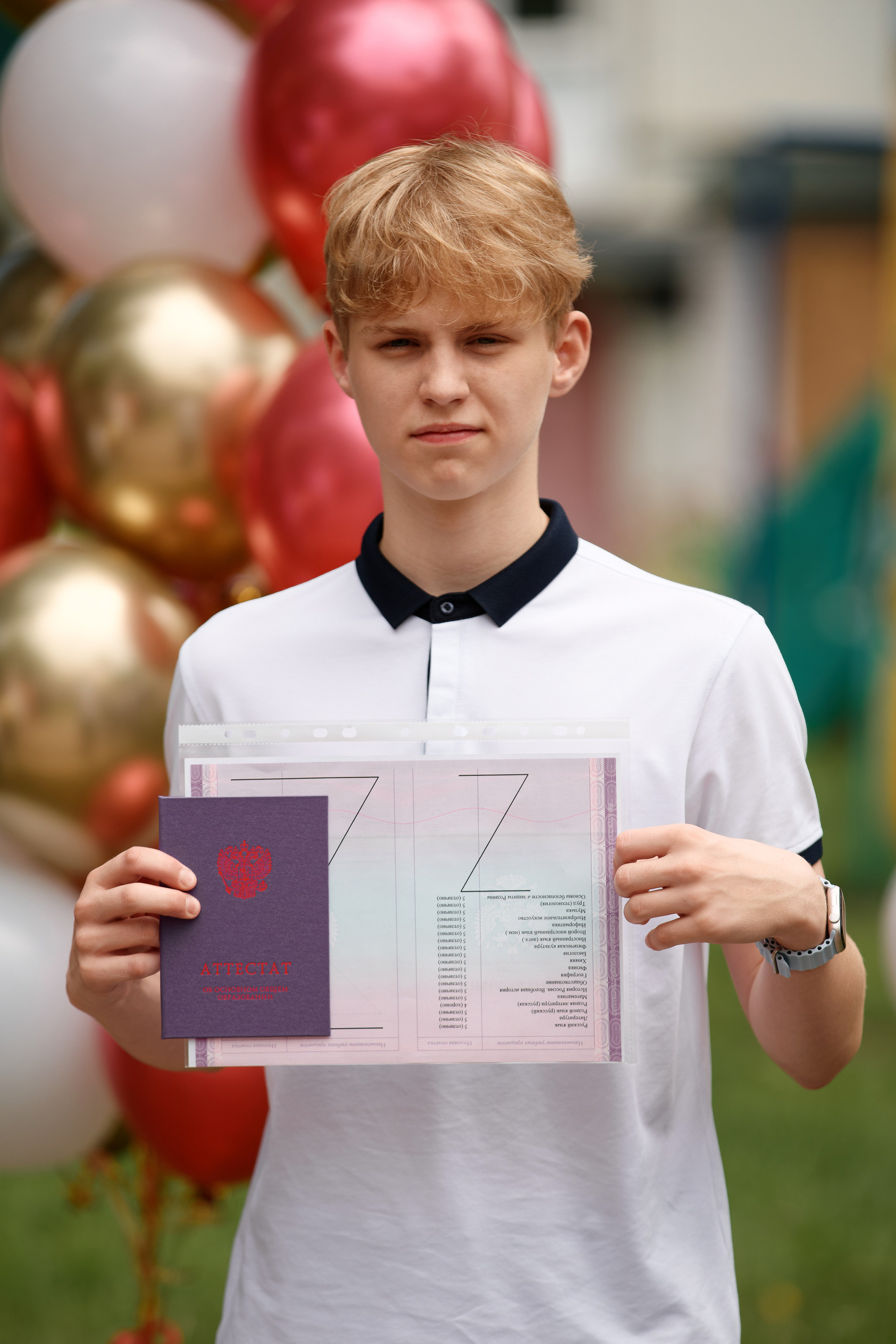 Вручение аттестатов Школа № 57. Семейный фотограф — Макс Белогрудов