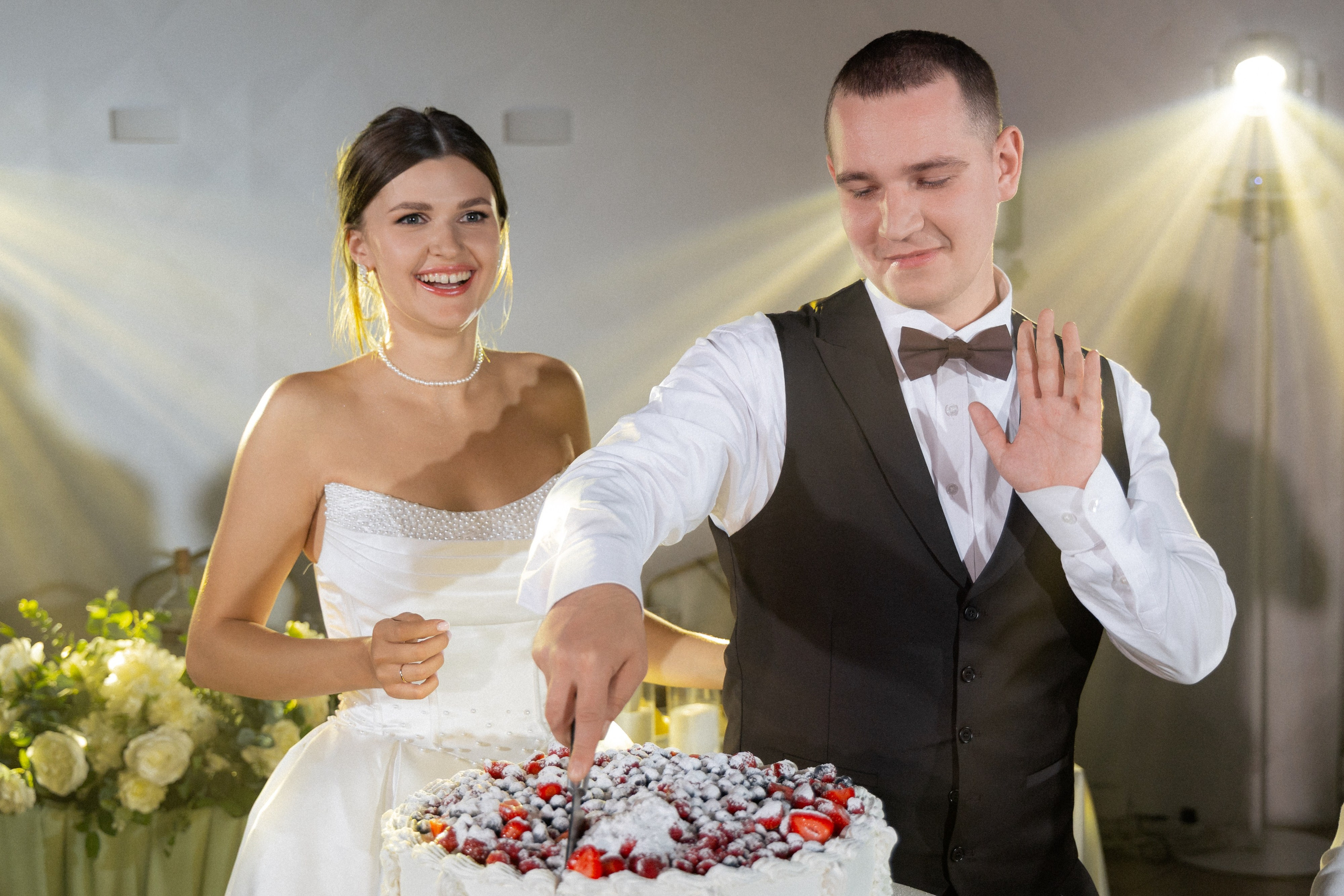 Свадебная фотосессия Анастасии и Игоря в Усадьбе Легенда. Свадебный фотограф в Минске/Беларуси Сергей Спиридонов