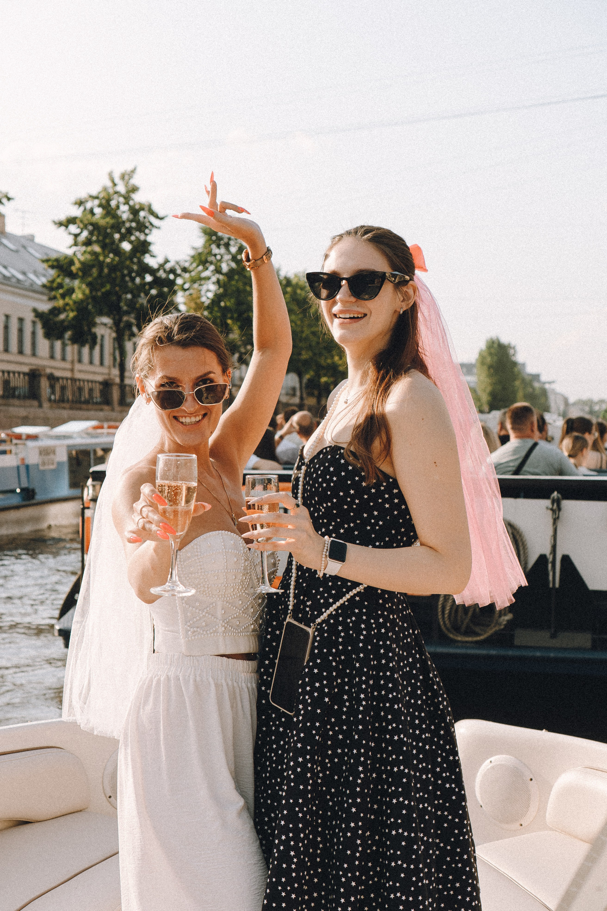 ДЕВИЧНИК НА КАТЕРЕ. Профессиональный фотограф, Санкт-Петербург — Виктория Богомолова