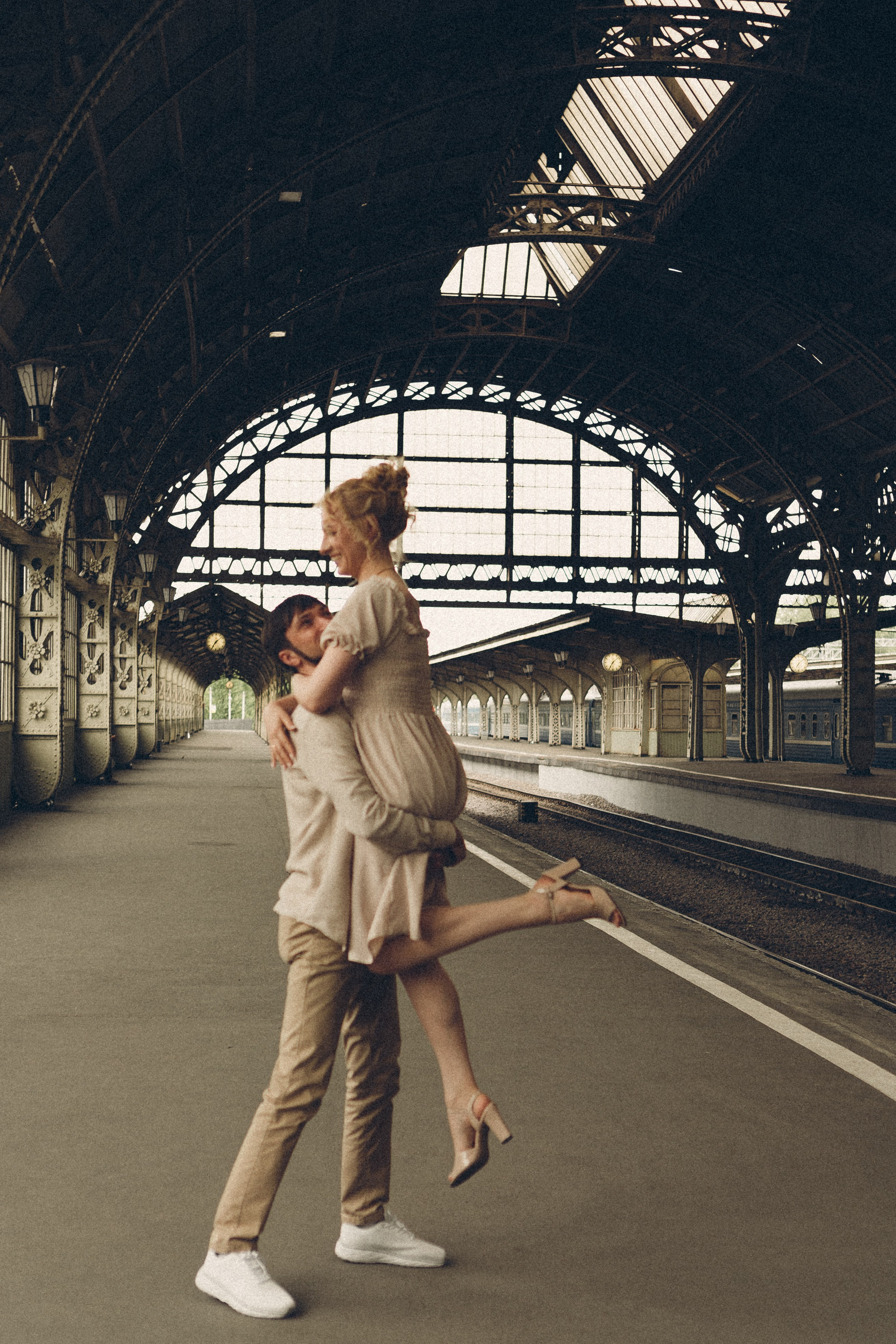 ПРОГУЛКА НА ВИТЕБСКОМ ВОКЗАЛЕ. Профессиональный фотограф, Санкт-Петербург — Виктория Богомолова