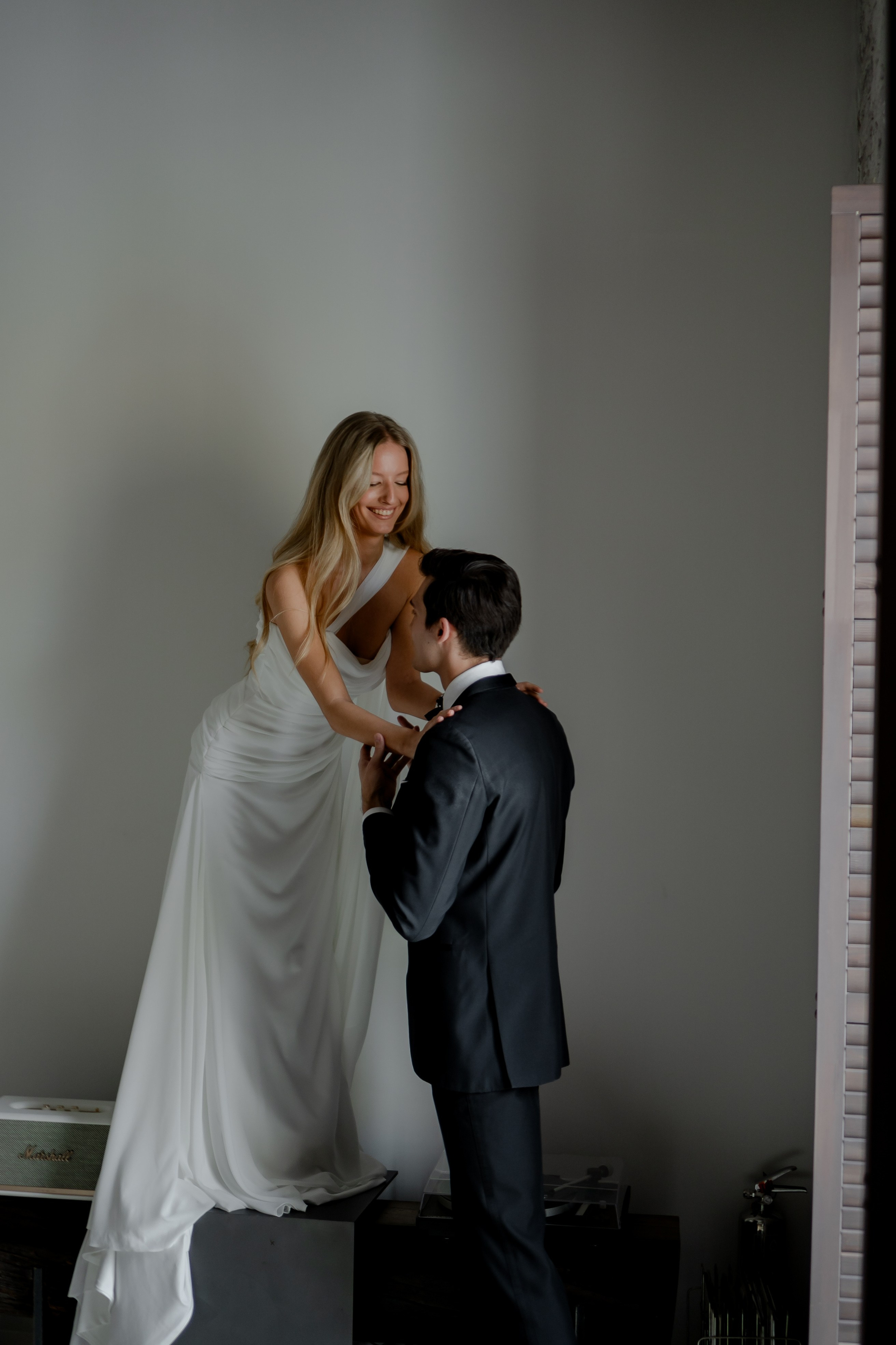 ЭЛЕГАНТНАЯ СВАДБЕНАЯ СЬЕМКА ЖЕНИХА И НЕВЕСТЫ В ДОРОГОМ ОТЕЛЕ САНКТ-ПЕТЕРБУРГА. Профессиональный фотограф, Санкт-Петербург — Виктория Богомолова