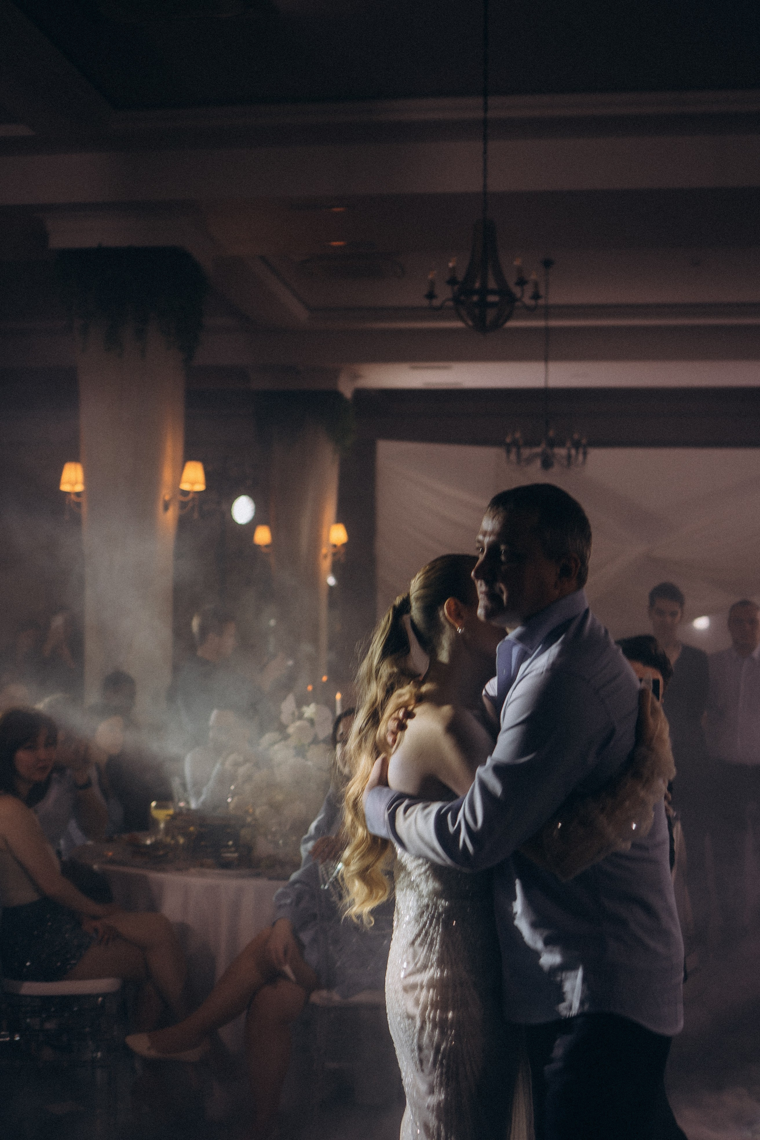 СВАДЕБНАЯ СЬЕМКА СБОРОВ В ОТЕЛЕ И ВЫЕЗД НА ЦЕРЕМОНИЮ (СНЯТО В СИБИРЕ В НИЖНЕВАРТОВСКЕ). Профессиональный фотограф, Санкт-Петербург — Виктория Богомолова