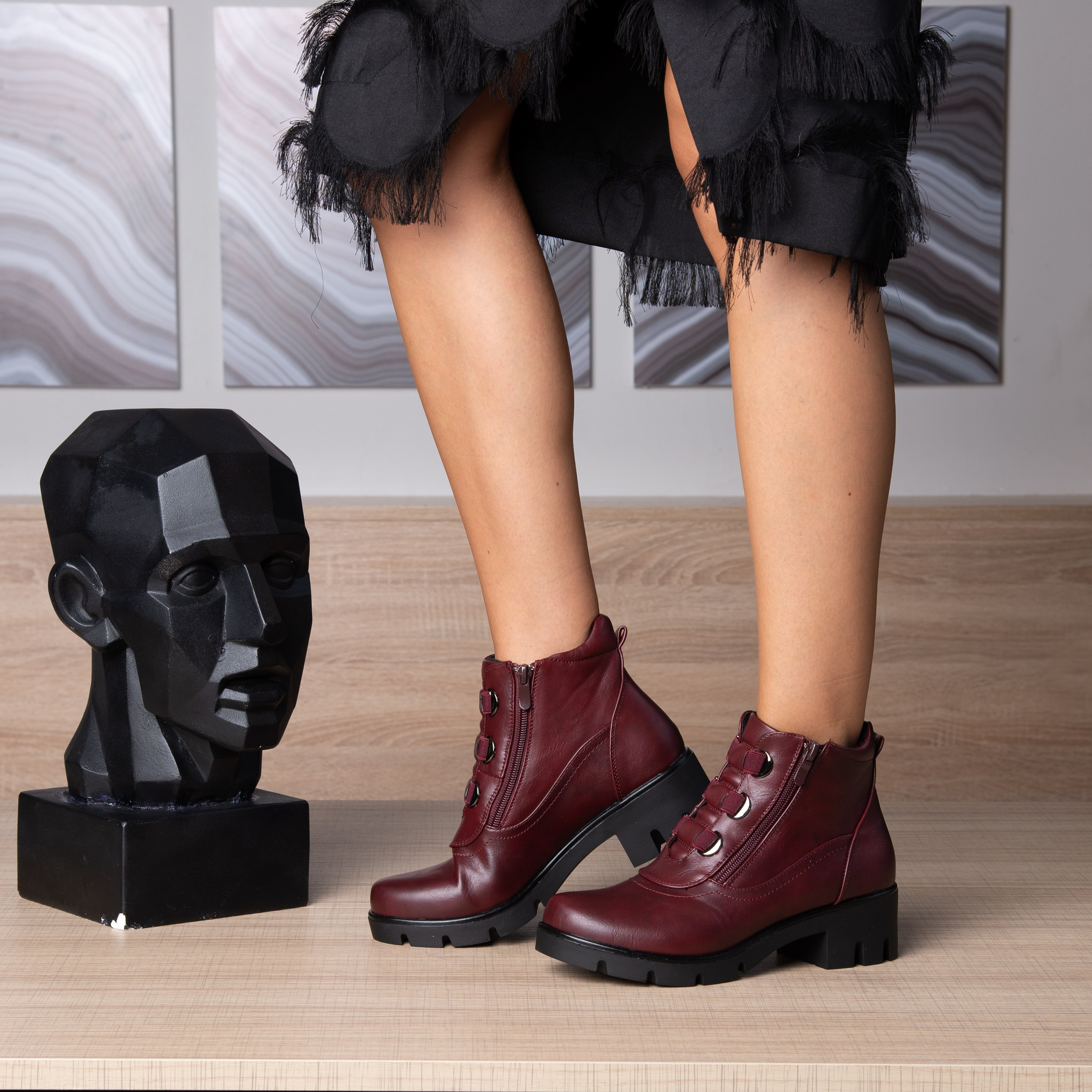 Обувь на модели. Фотограф Юлия Зимина